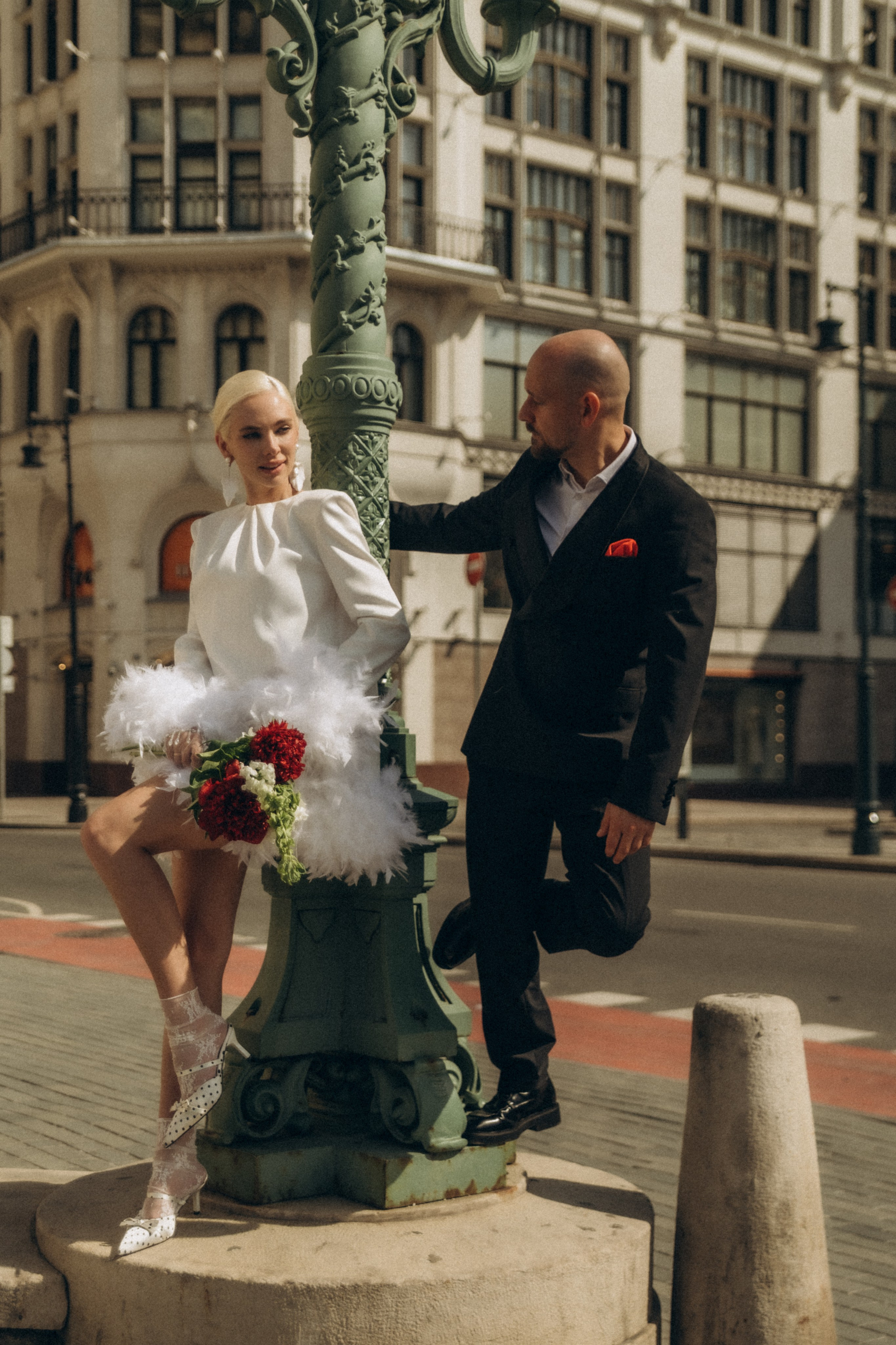 Прогулка у Большого театра. Гаврилова Настя семейный фотограф lifestyle в Москве