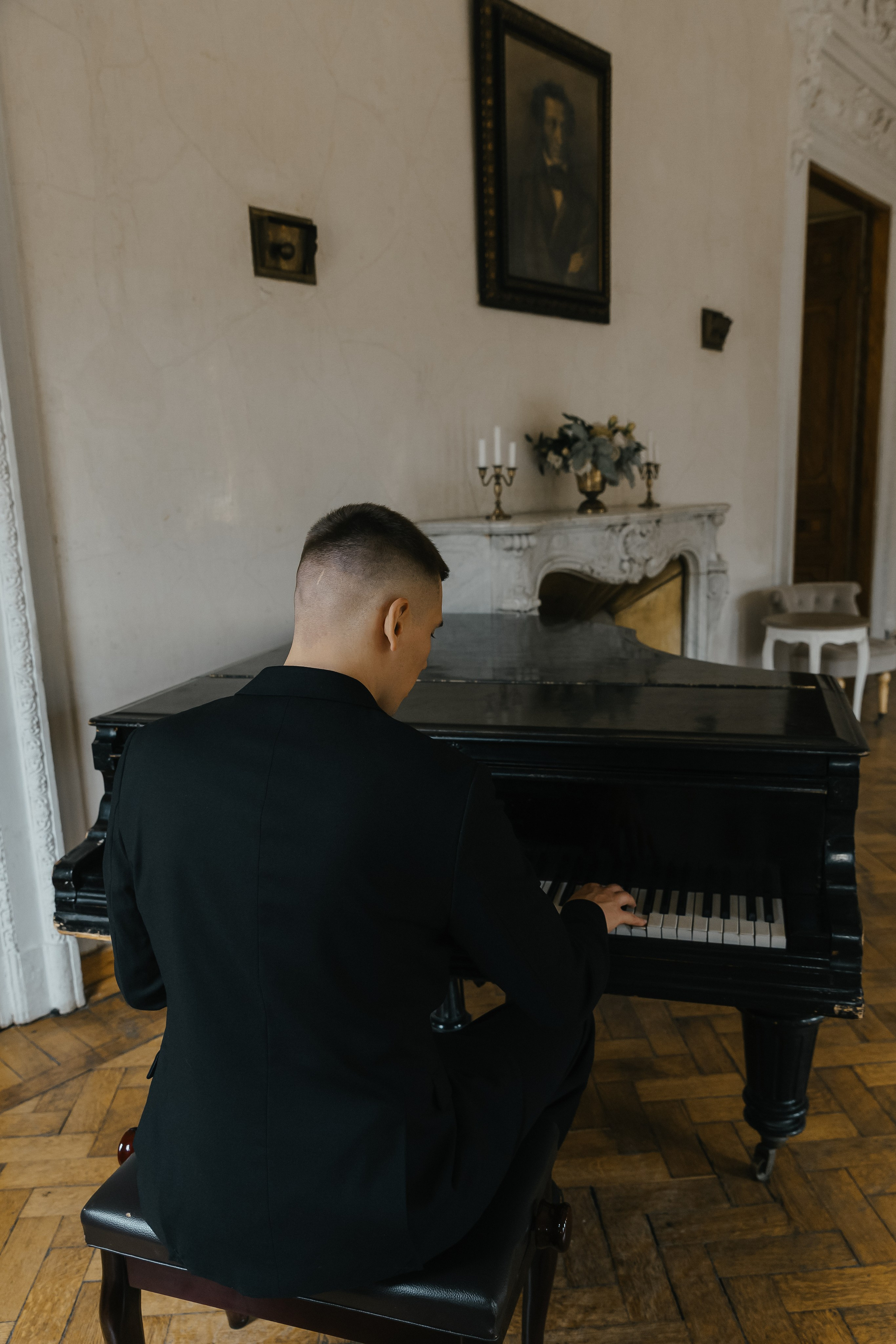 Свадебная фотосессия в Библиотеке-читальне им. А. С. Пушкина. Фотограф и видеограф Анна Домашенко