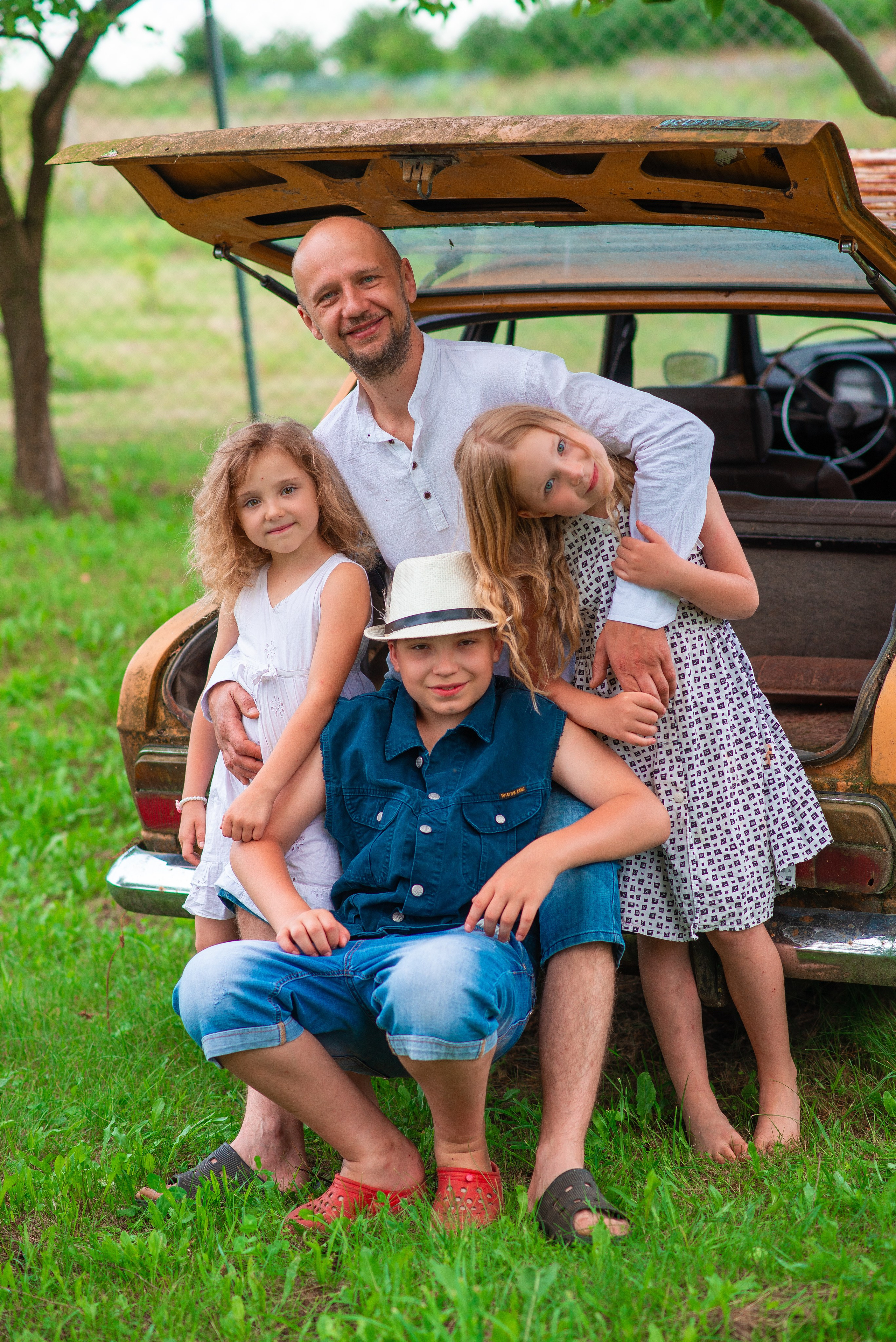 Деревенская история. Семейный фотограф на выписку из роддома и крещение Минск Настя Гришук