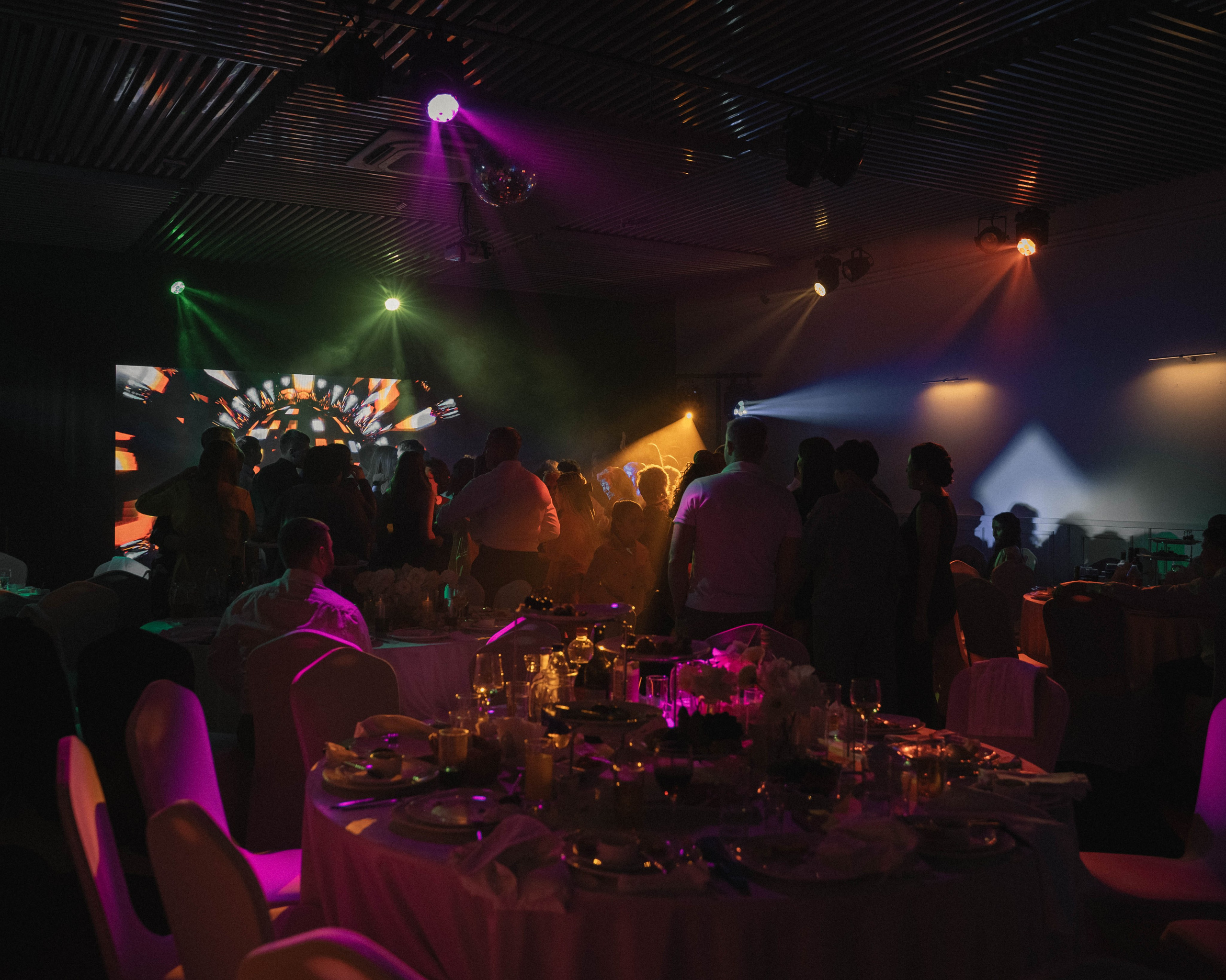 ЛЮБОВЬ, СМЕХ И МНОГО ТАНЦЕВ. Фотограф в Тюмени Марьяна Чирикова