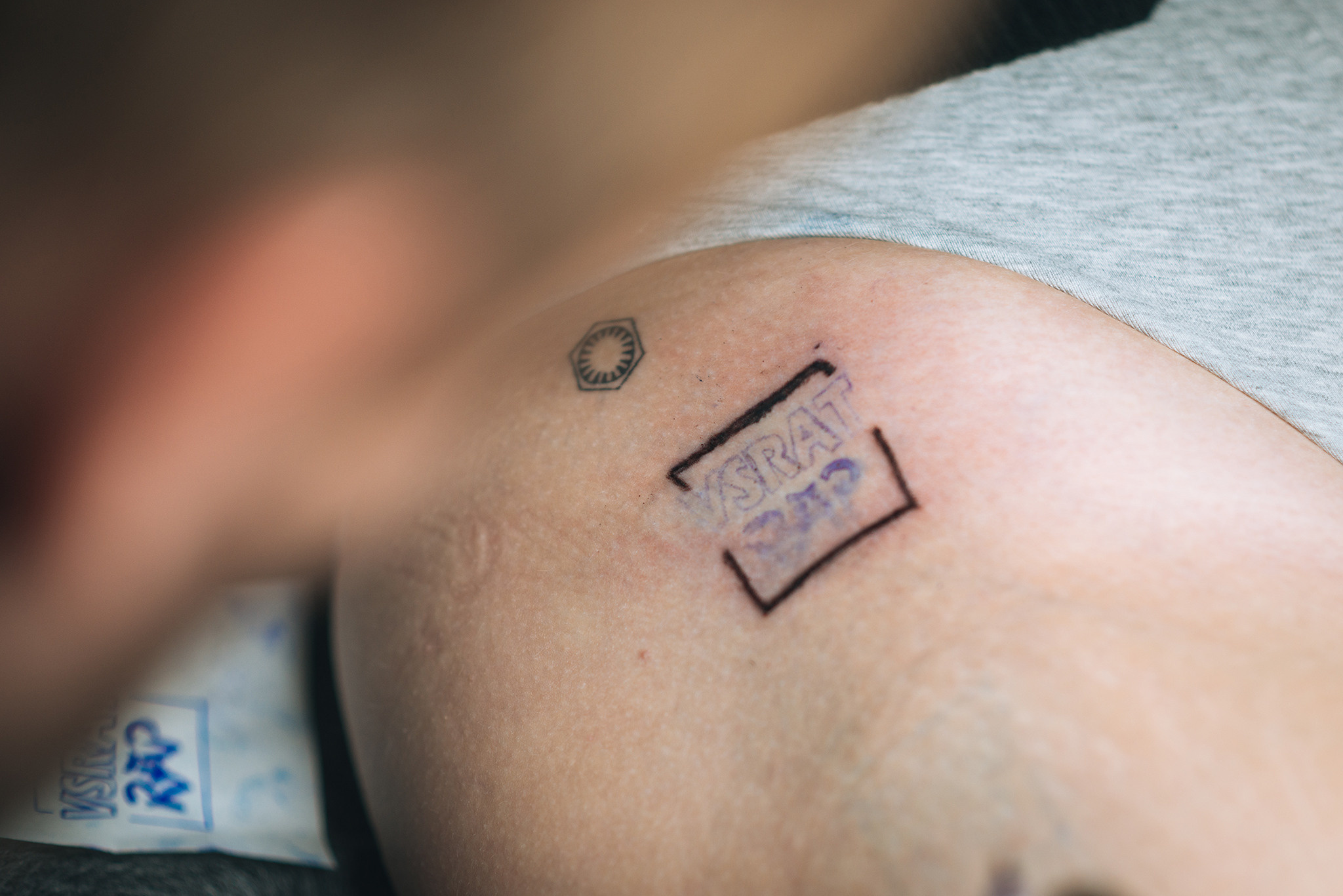 ТАТУХИ ОДИНОКОЙ СТАРУХИ. Репортажный фотограф в Санкт-Петербурге Анастасия Клёпова