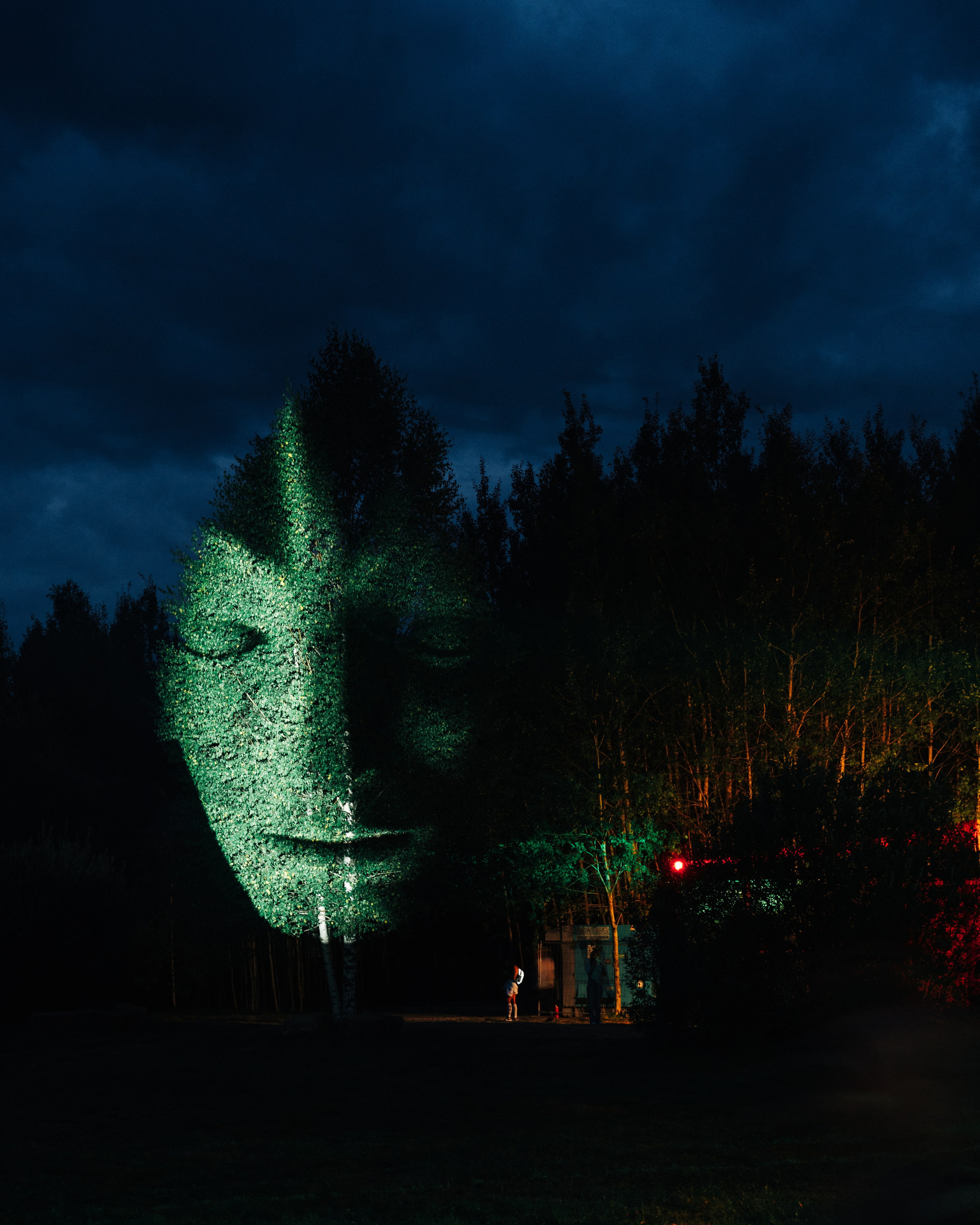 Outline 2024. @tomrus: Рустам Шагиморданов — фотограф