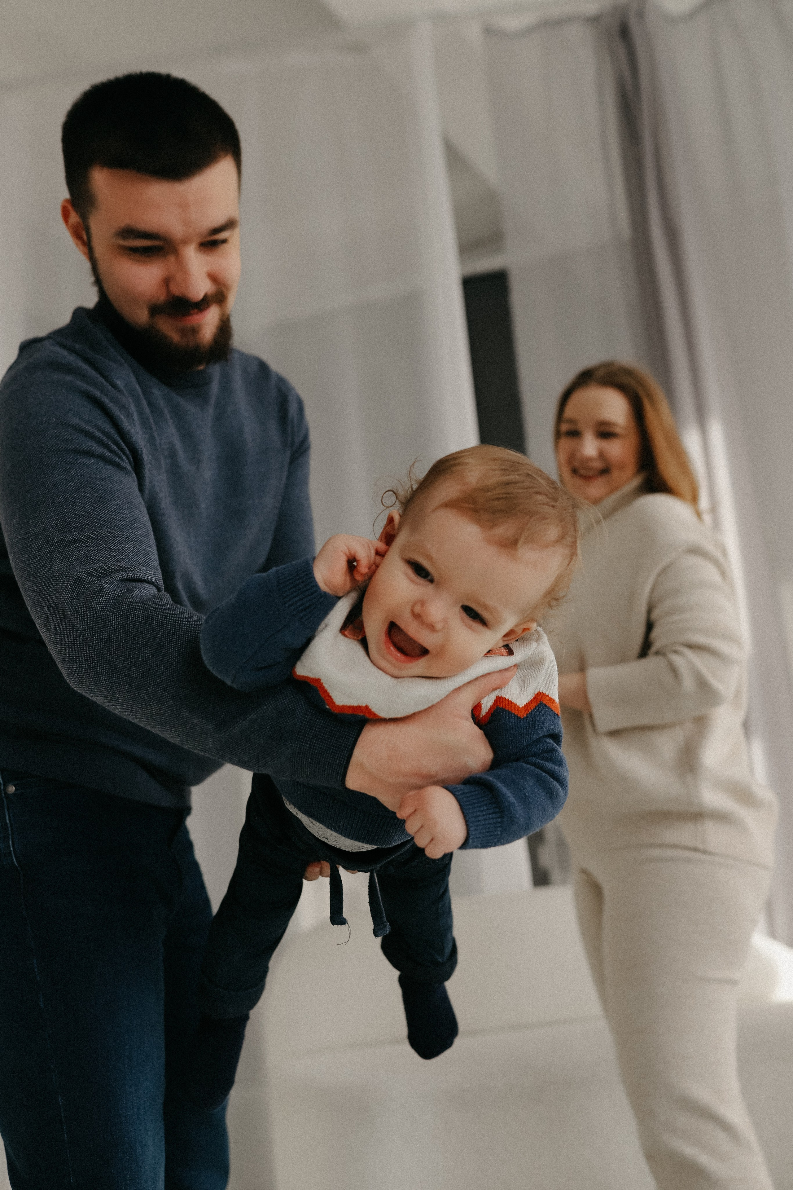 Алина Леша Миша. Главная