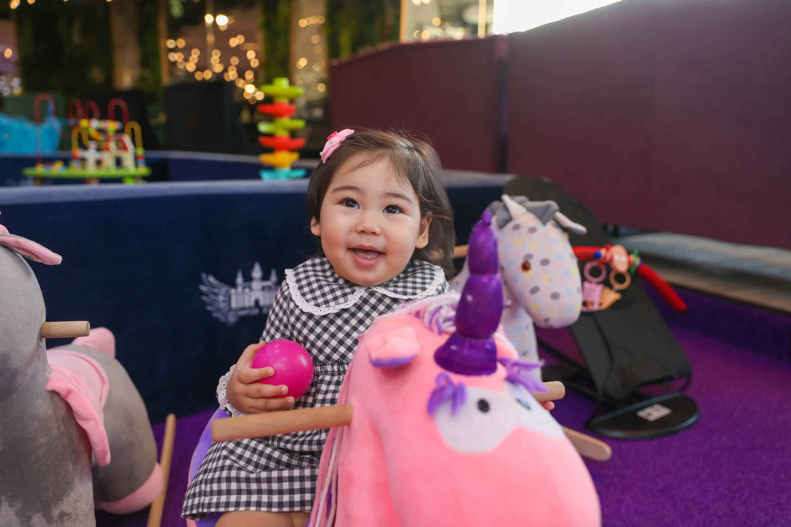 ДЕТСКИЕ МЕРОПРИЯТИЯ. Photographer Viktoriya Markushina «My world throug»