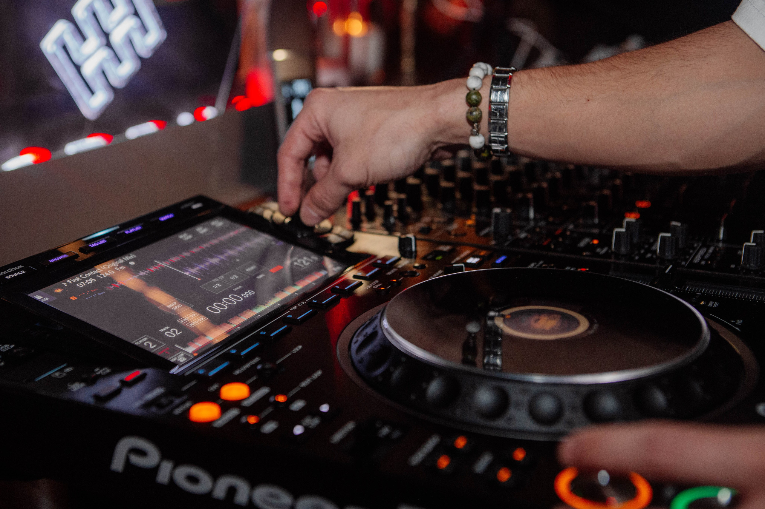 TREFF8. Репортажный фотограф Москва (детские праздники, квизы, концерты, дни рождения, свадьбы)