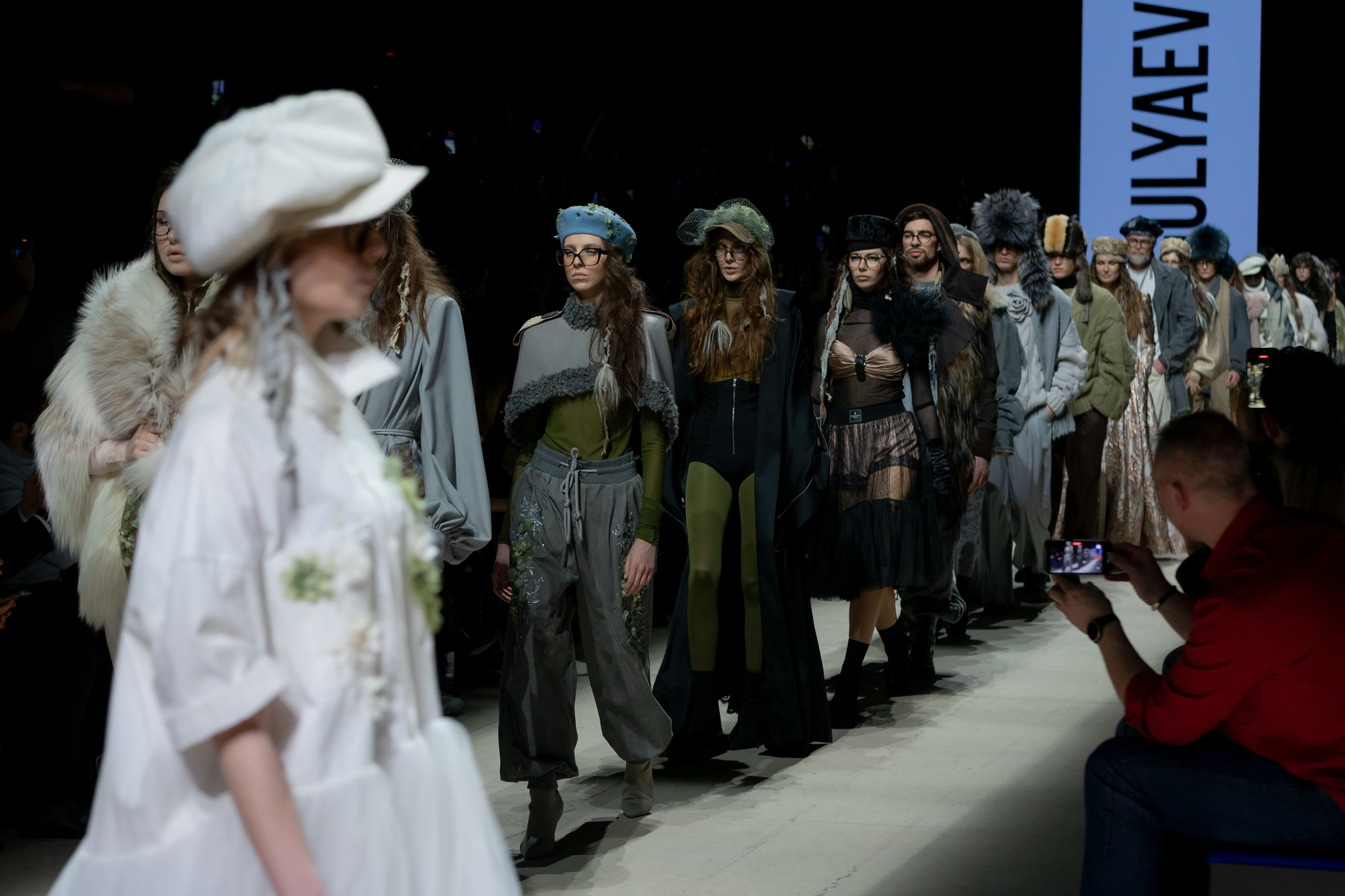 Московская неделя моды. Показ Игоря Гуляева. Фотограф в Ростов-на-Дону Виктория Савчук