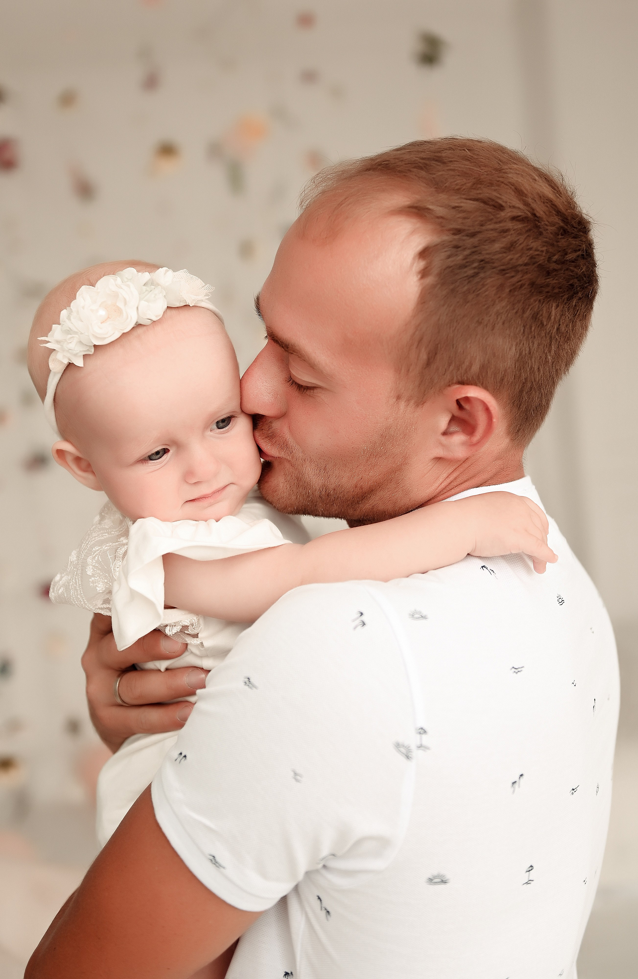 Студийные семейные, детские, индивидуальные фотосессии. Свадебный, семейный, детский, контент фотограф в Омске Максим Ильин