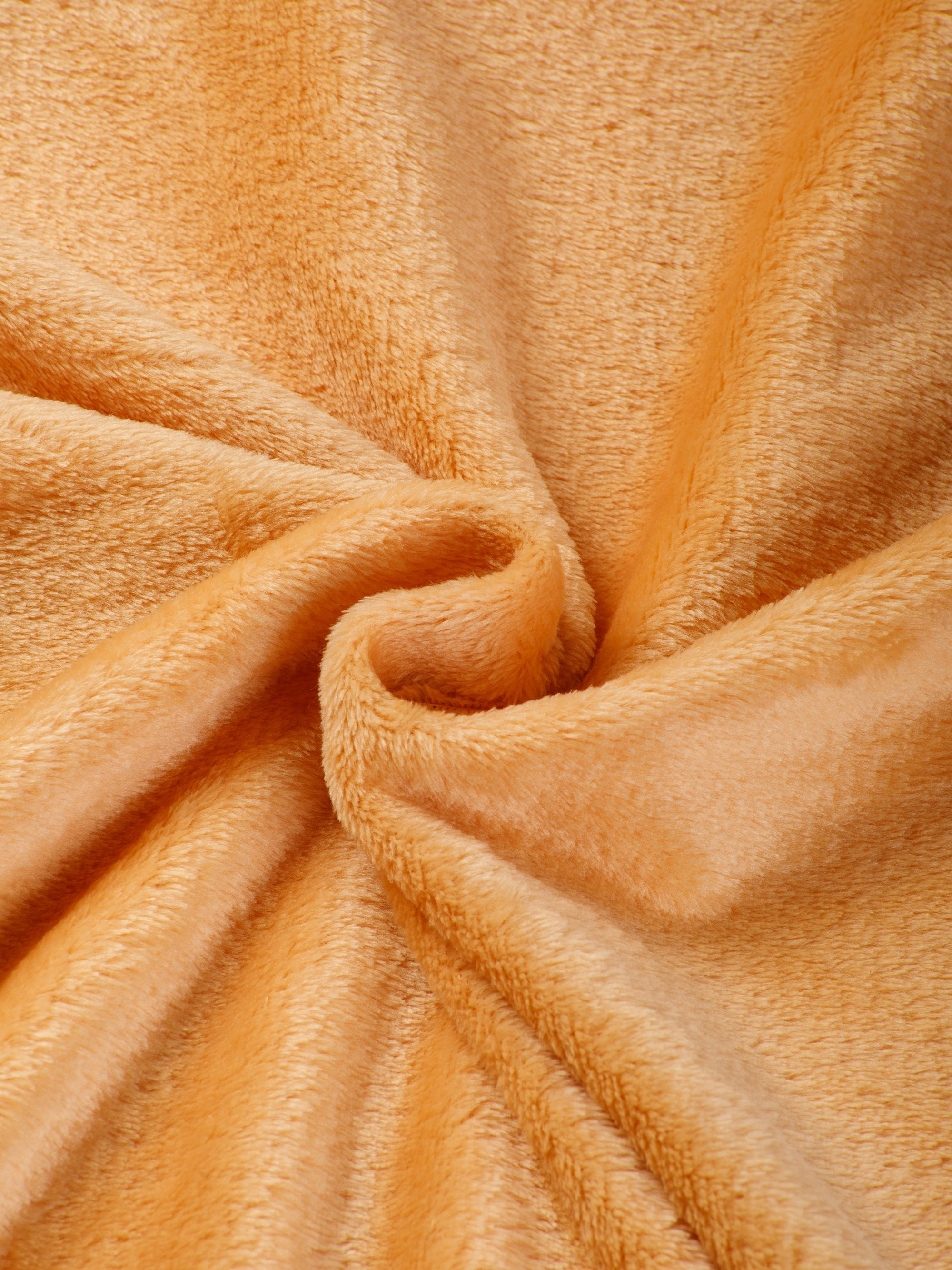 Одежда и изделия из ткани. Предметный фотограф Александр Трузян