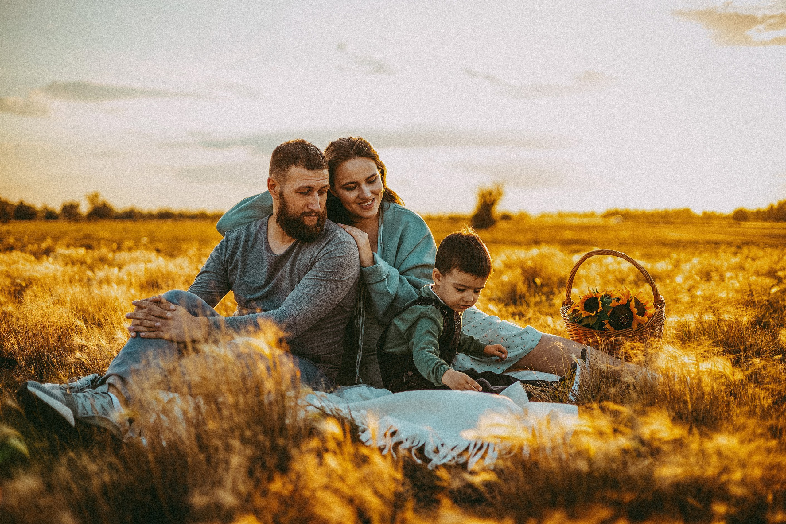 Семейная фотосессия за городом. Фотограф в городе Самара Александр Гераськин