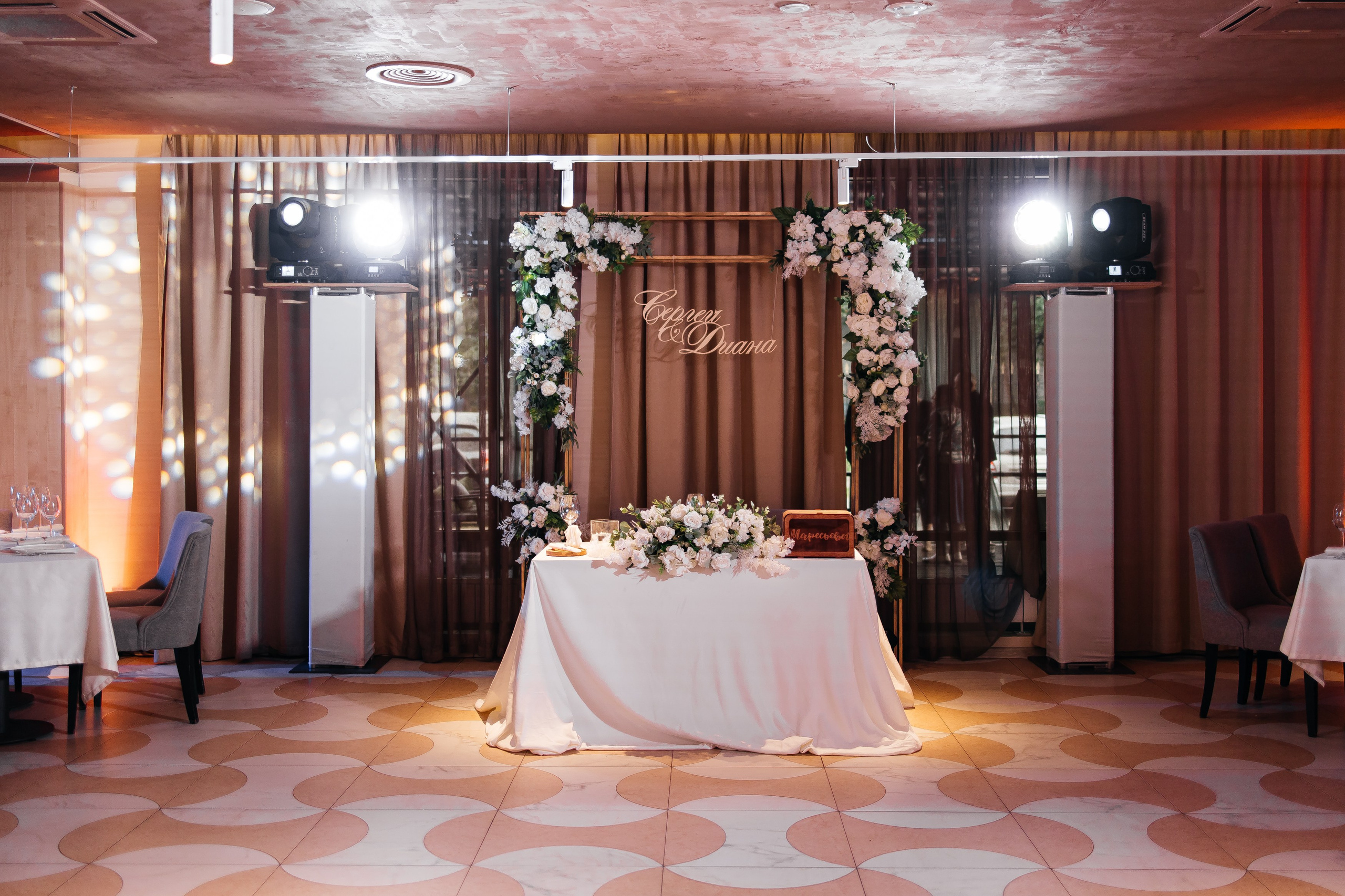 Свадебный фотограф Нижний Новгород. Свадебный и контент фотограф в Нижнем Новгороде Владимир Пресняков