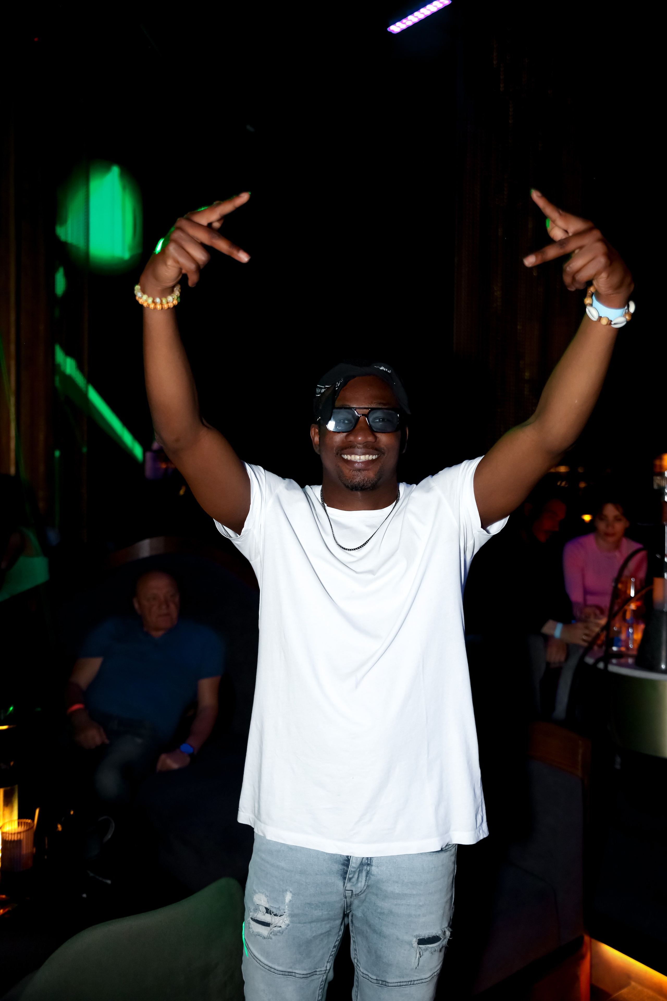 LA night & Fiji wave. 2000’s