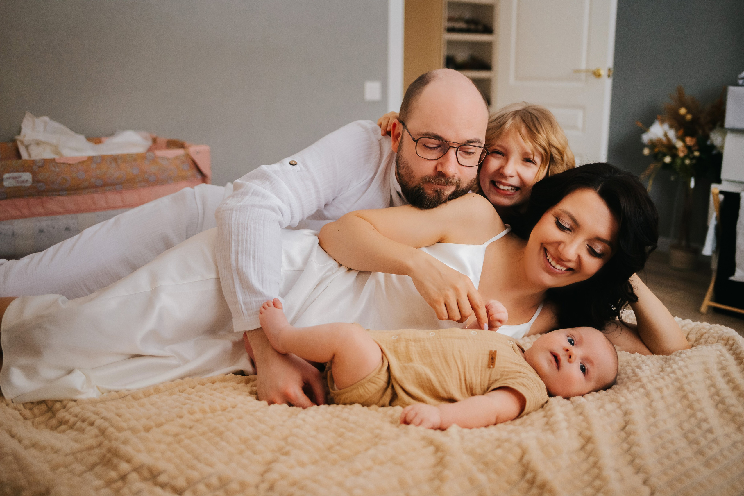 Саша, Саша, Ксюша и Лев. Семейный lifestyle фотограф в Санкт-Петербурге Людмила Пахомова