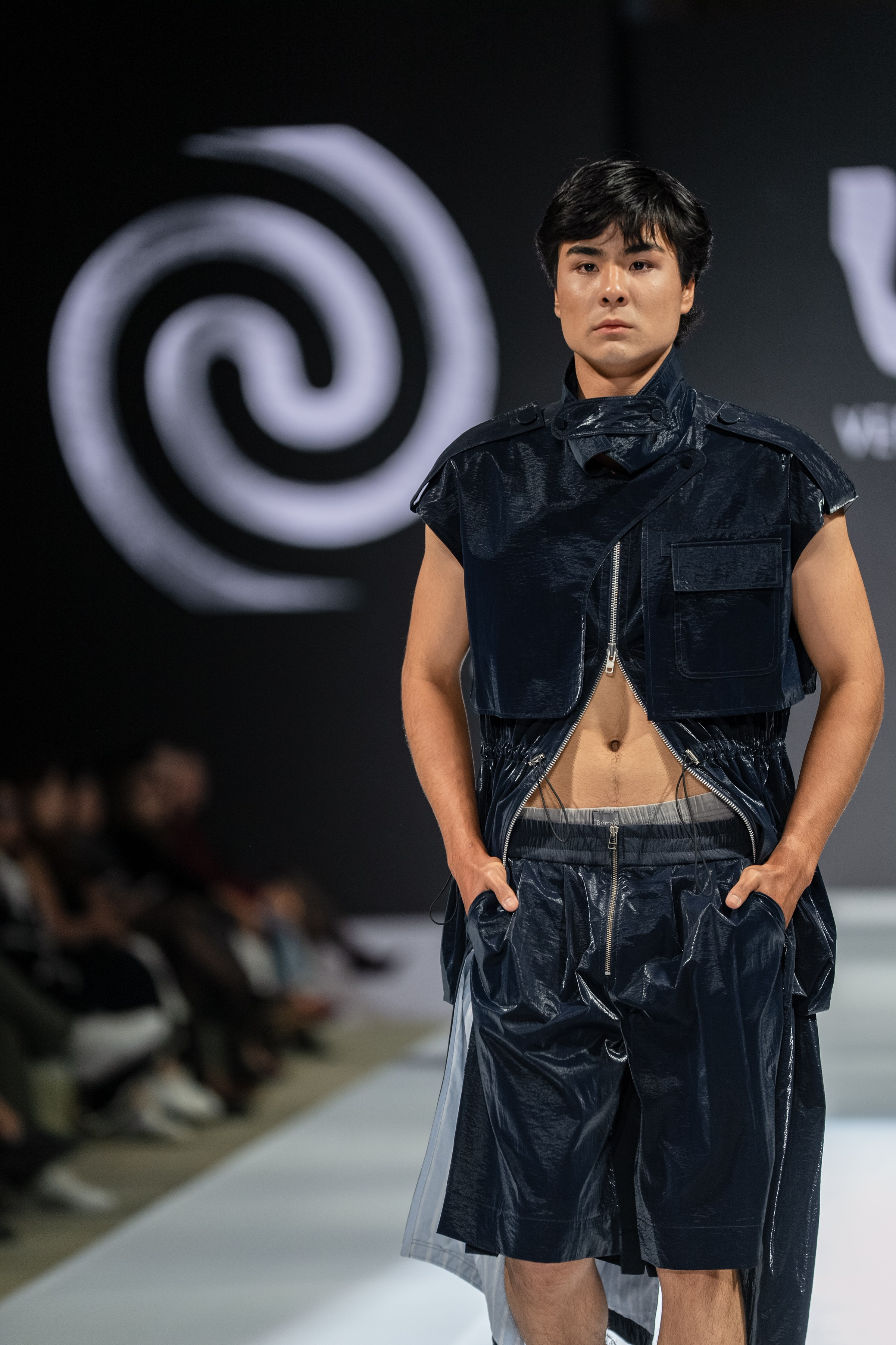 EURASIAN FASHION WEEK Vegan Tiger. Сайт Алматинского НЮ АРТ, будуар и фэшн фотографа Дениса Карпенко