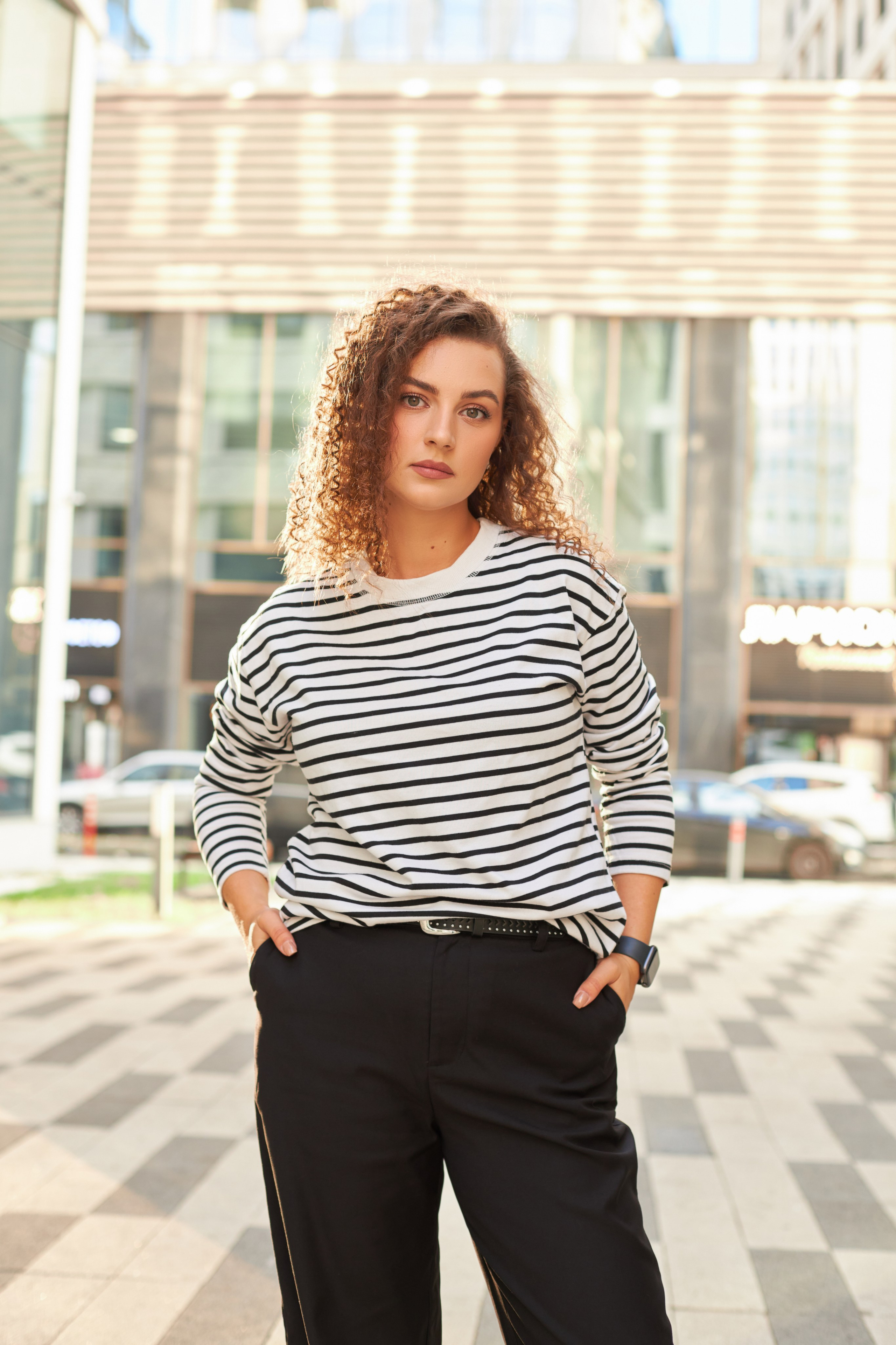 Уличная фотосессия для девушки. Brand и контент фотограф