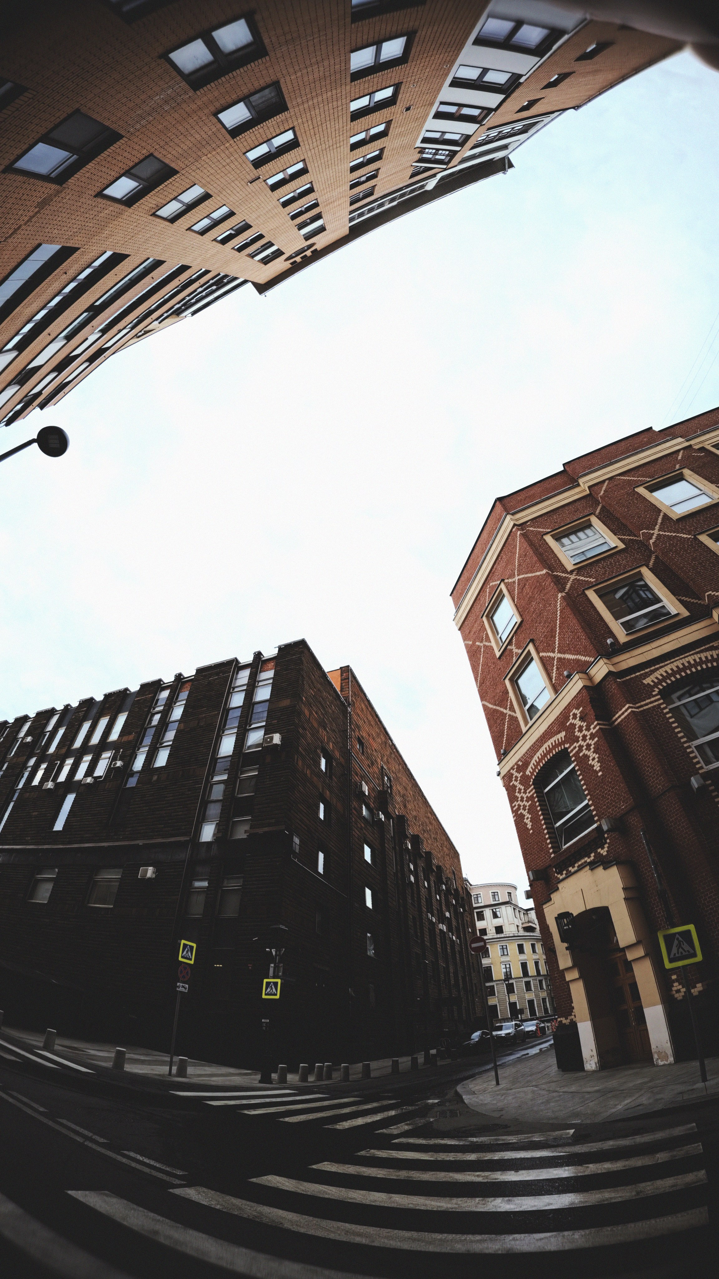 STREET TEST CODE: 002 / Ace Pro II Leica. Street Photographer