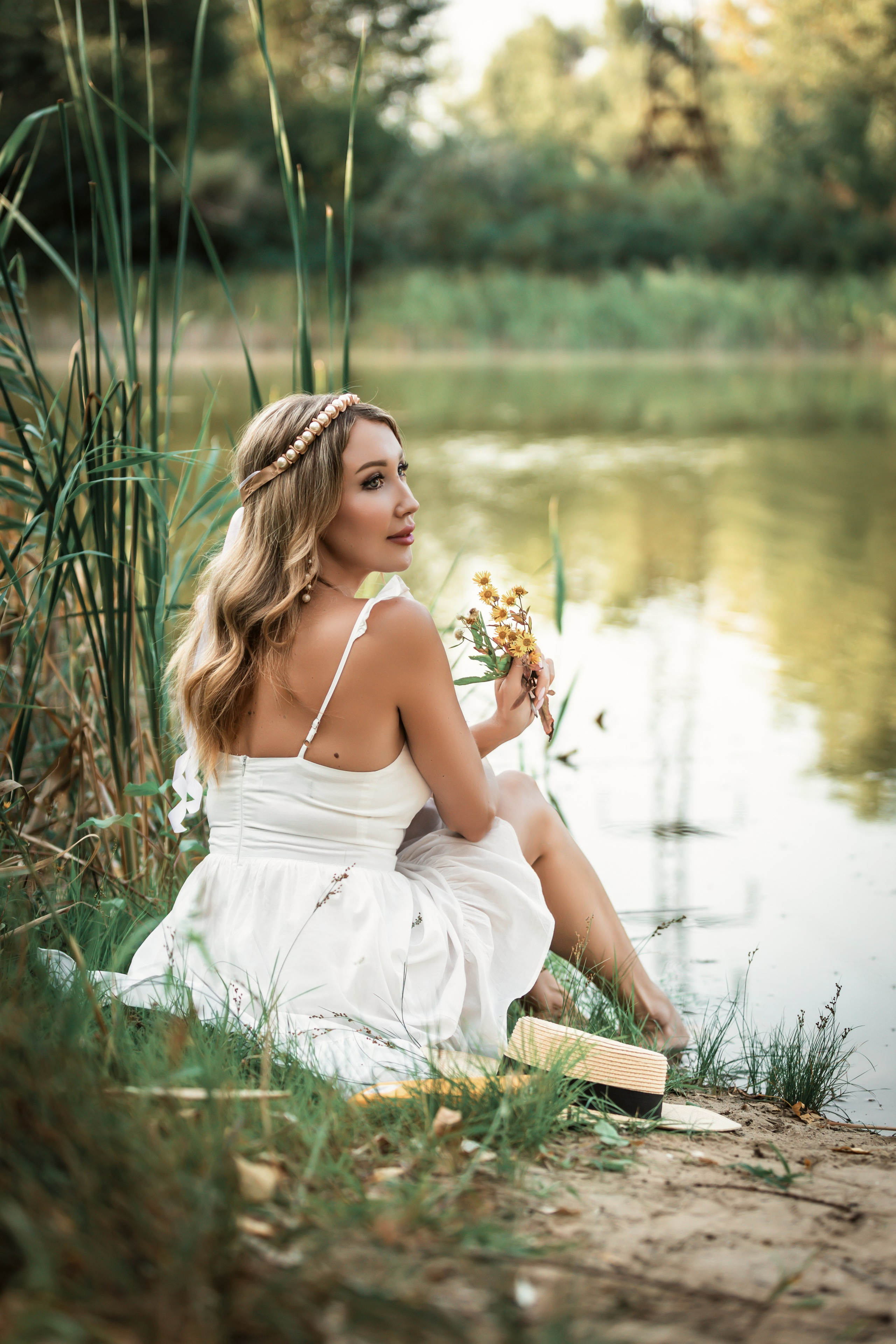 Александра. Главная