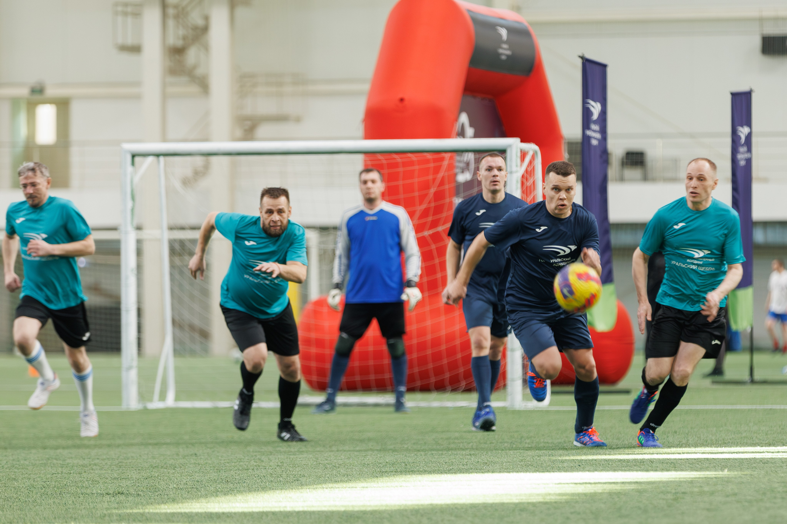 Фотограф на корпоративный футбольный турнир. Контент для бизнеса в Екатеринбурге Полдень Медиа