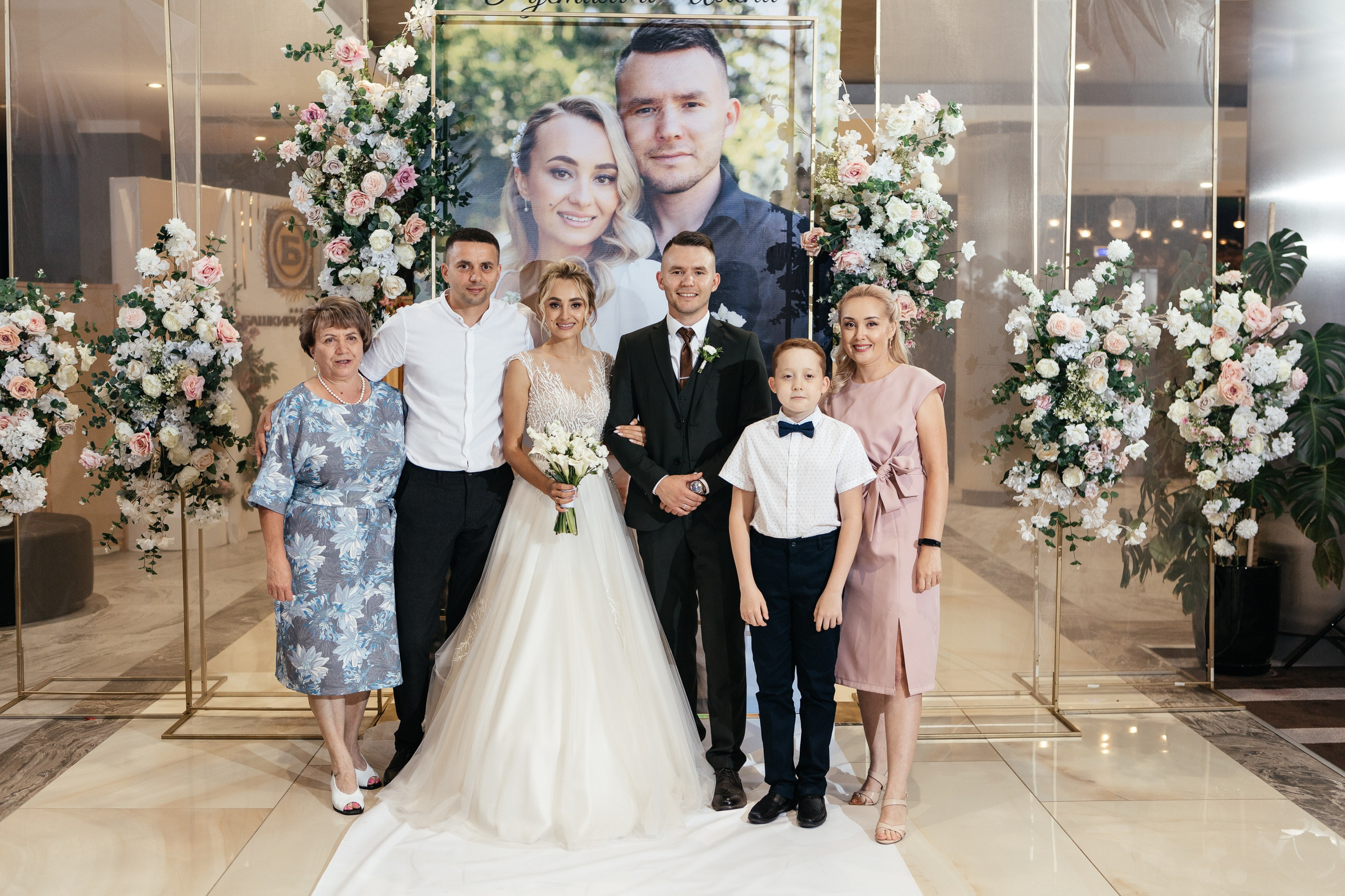 Свадебный фотограф Уфа — Руслан ГабдлисламовЖивые эмоции, красивые кадры, воспоминания на всю жизнь.Работаю по всей Республике Башкортоста. Свадебный фотограф Уфа Руслан Габдлисламов