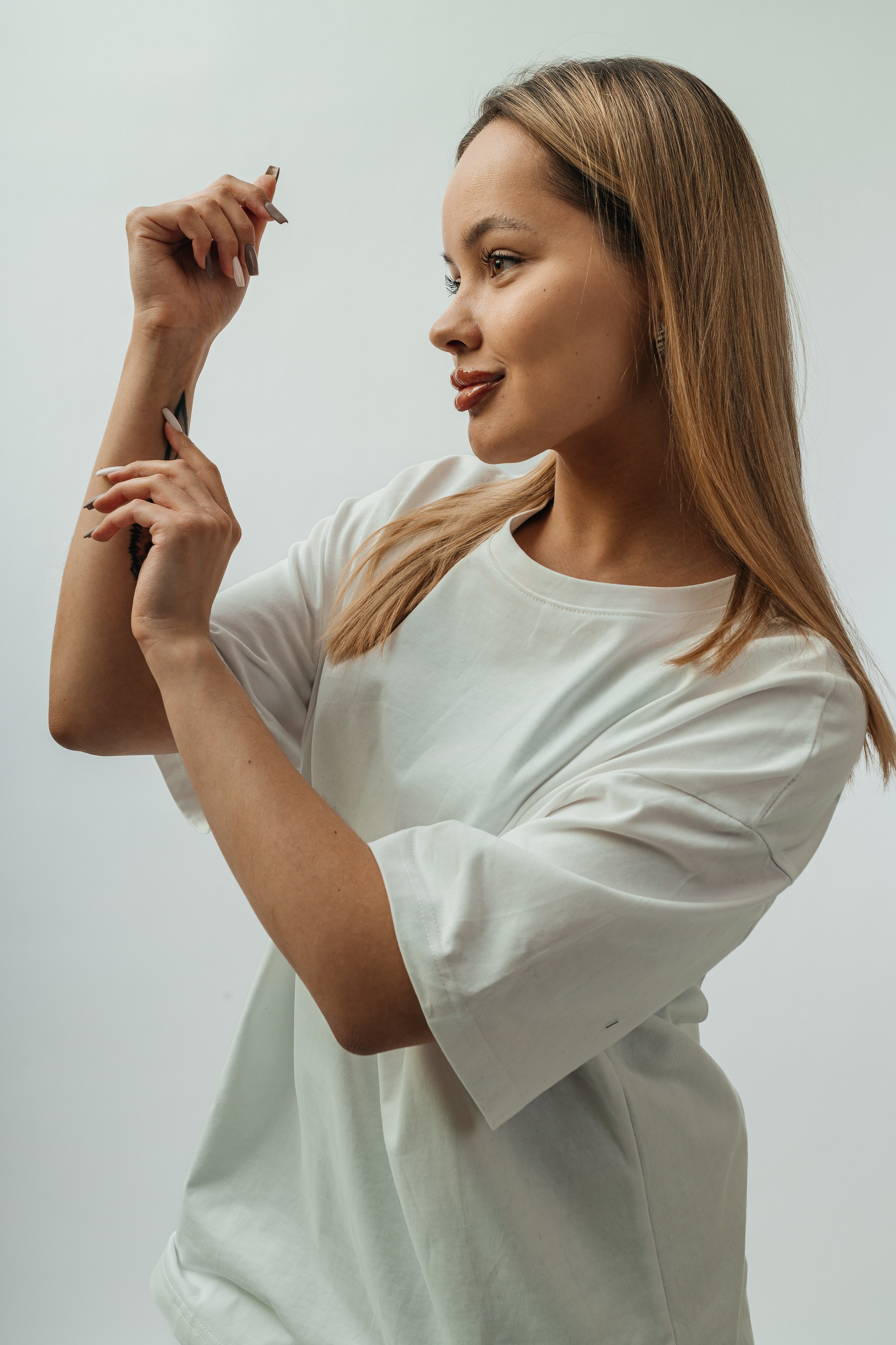 Фотосессия для маркетплейсов OZON, WB, Мегамаркет. Модельное агентство. Александр Оношкин. Свадебный фотограф в Екатеринбурге