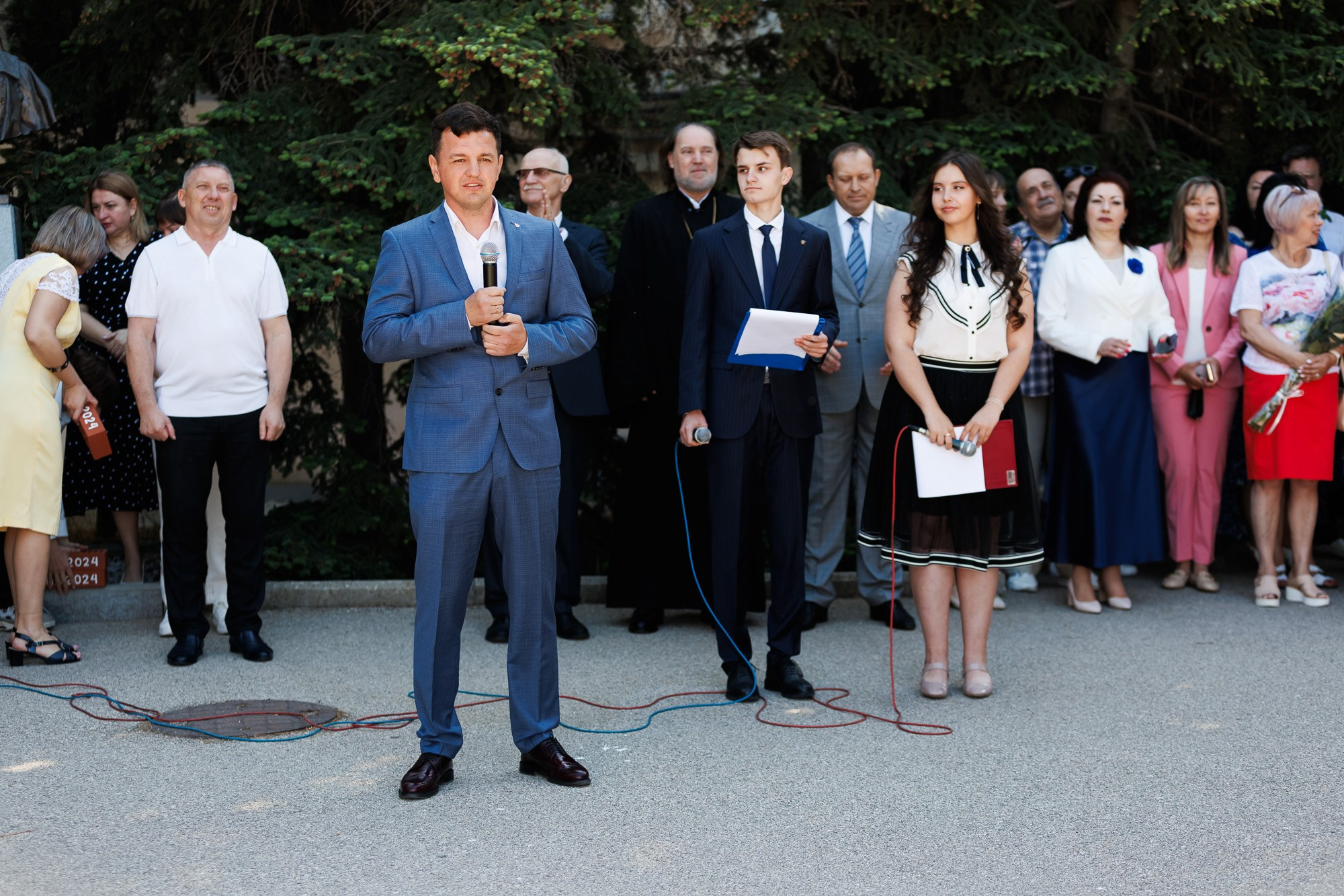 Последний звонок в Гимназии № 1, г. Севастополь. Свадебный фотограф, фотосъемка в Крыму, Севастополе, Симферополе, Ялте