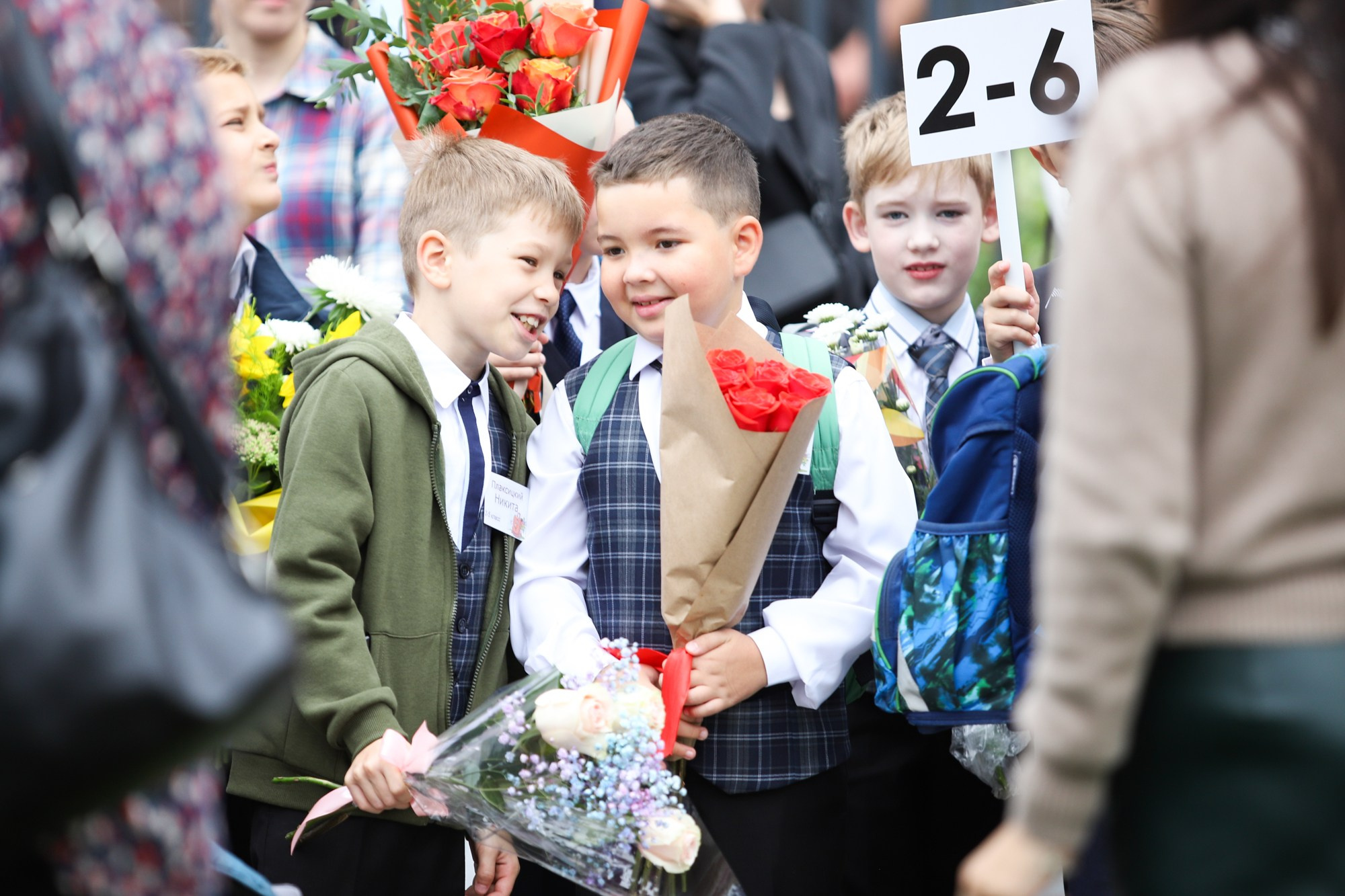 1 сентября в школе № 104. Фотограф Дарья Попова