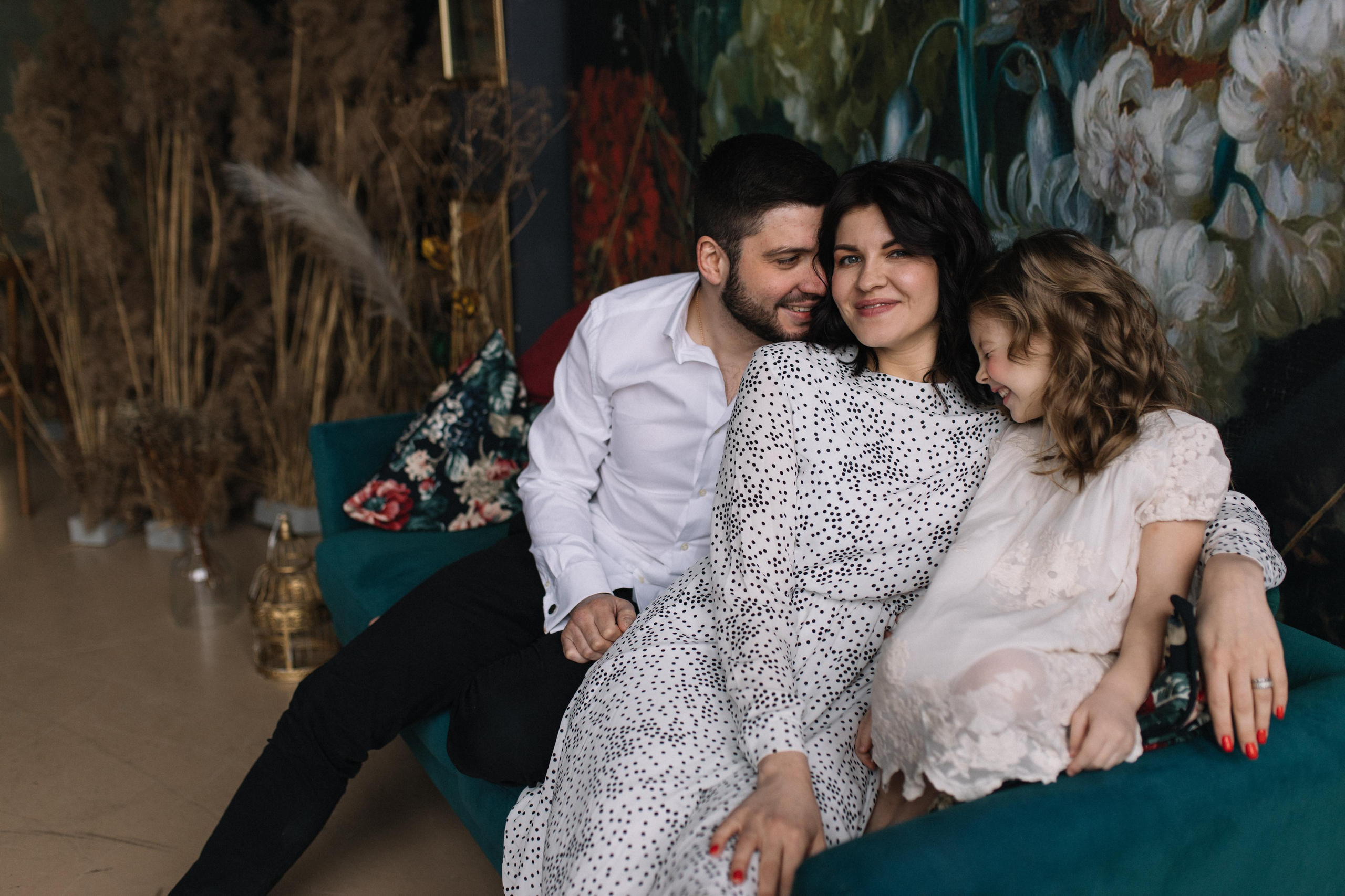 Павел, Екатерина и Юлия. Кристина Киссер |Фотограф | сняла ⩾ 2000 съёмок | главная по атмосфере