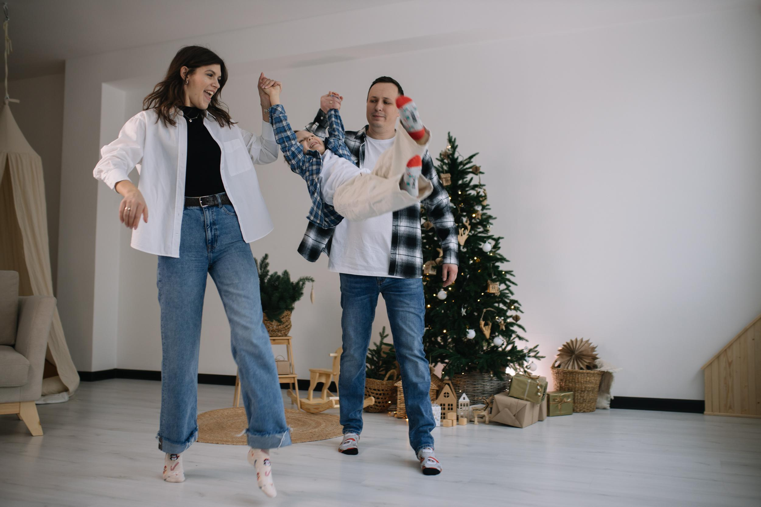 Алексей, Юлия и Петр. Кристина Киссер |Фотограф | сняла ⩾ 2000 съёмок | главная по атмосфере