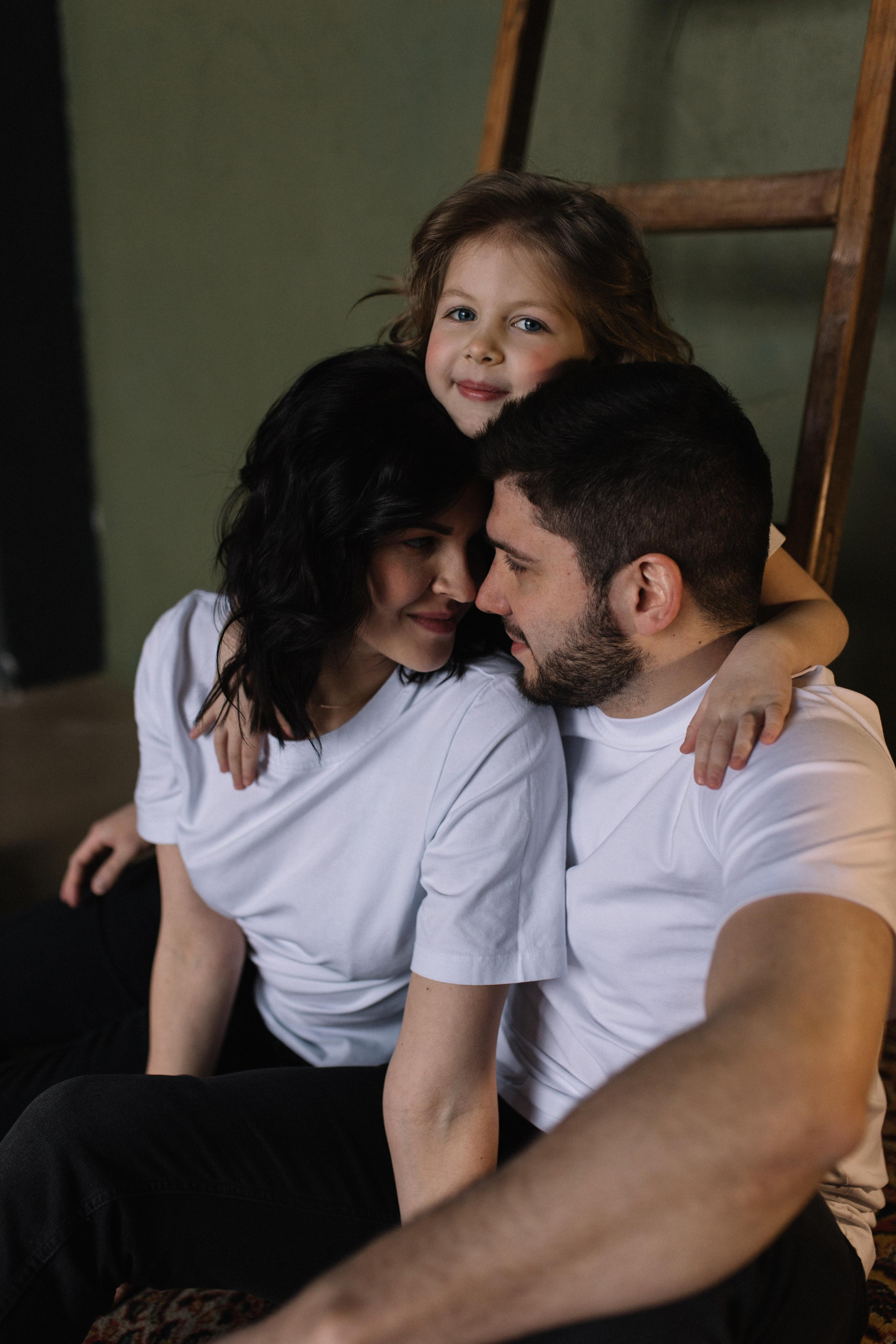 Павел, Екатерина и Юлия. Кристина Киссер |Фотограф | сняла ⩾ 2000 съёмок | главная по атмосфере