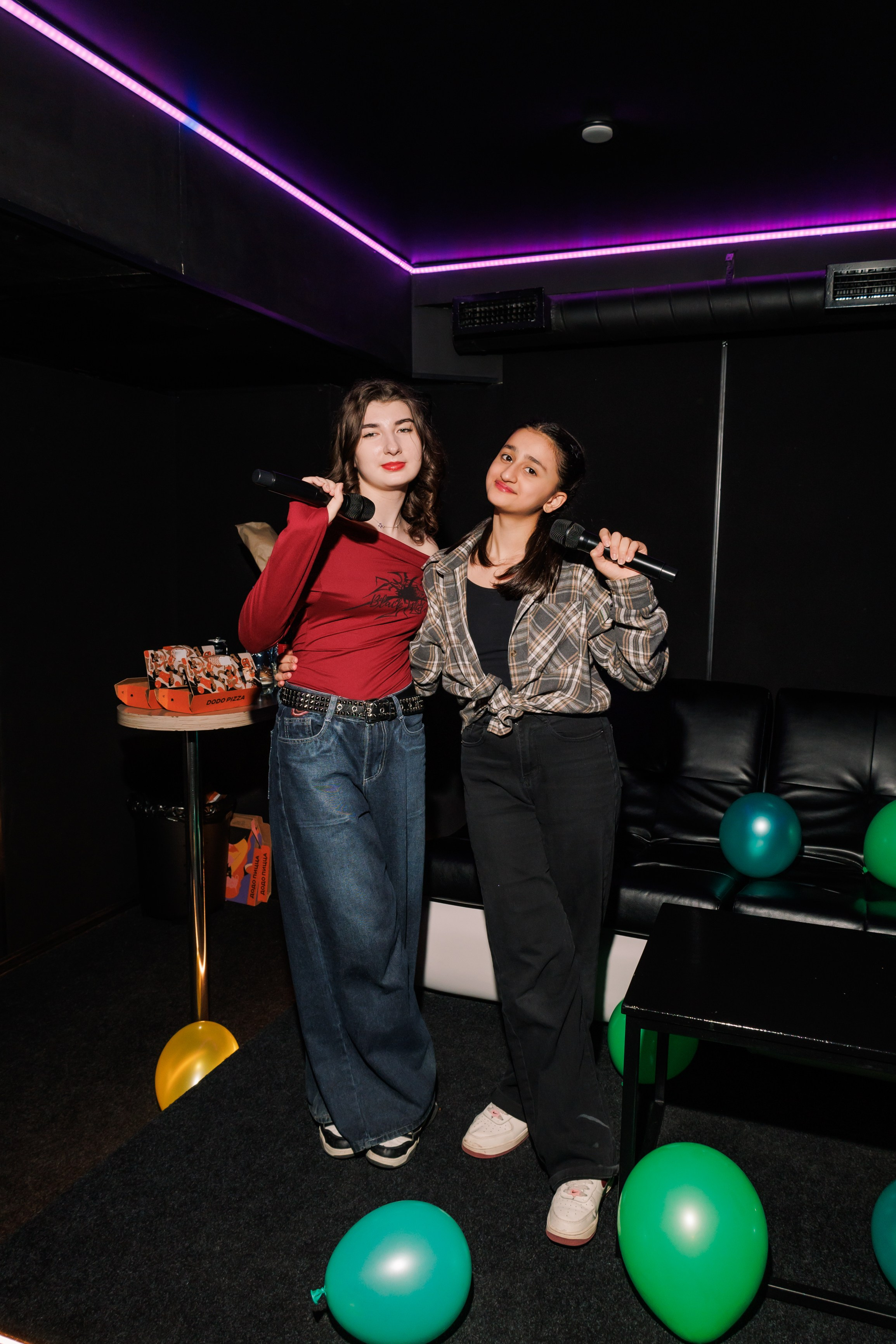 День Рождения в караоке 2. Фотограф в Москве Дмитрий Емельянов