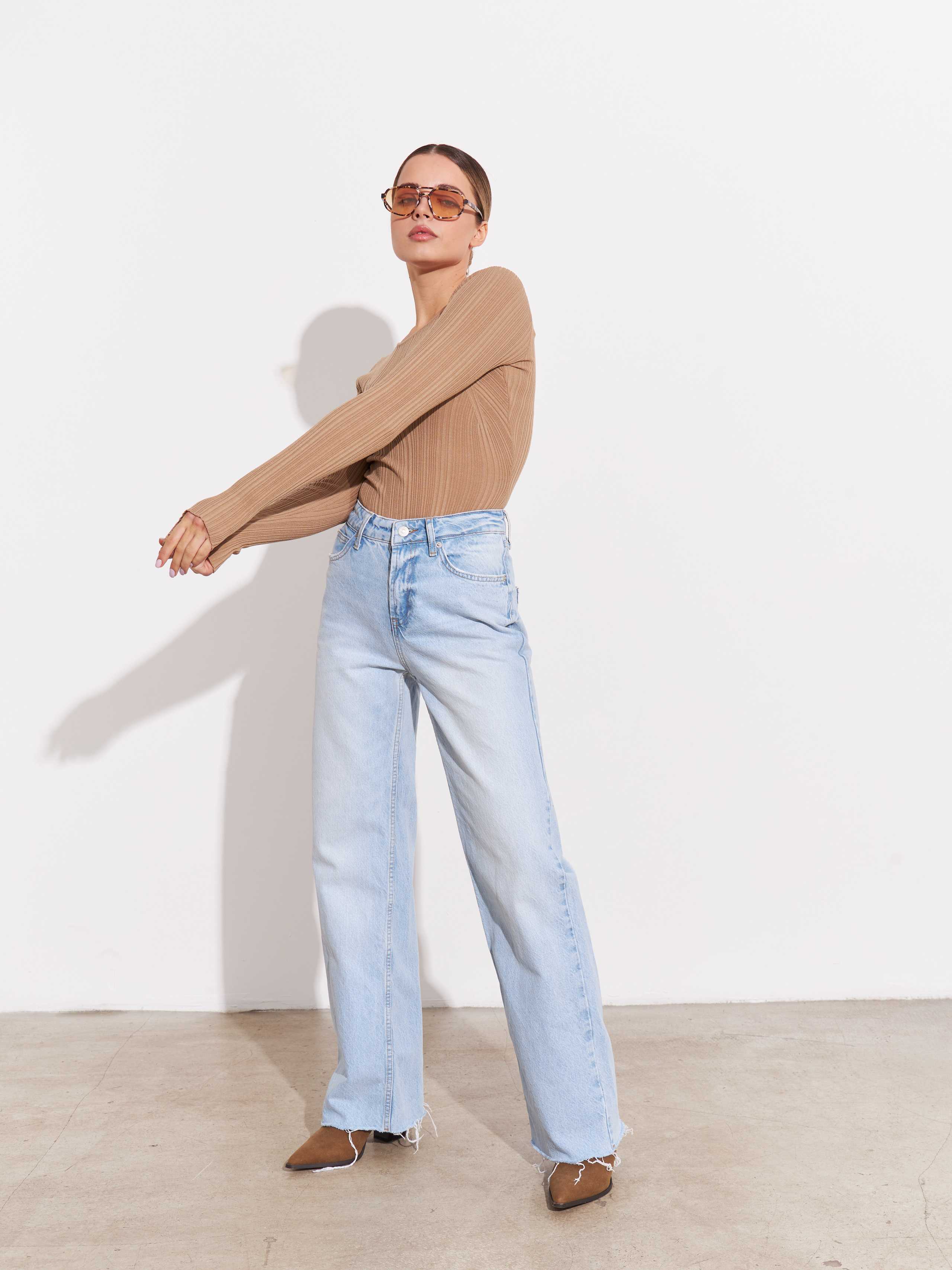 Harizmic feb'23. Fashion фотограф в Москве Алиса Деко