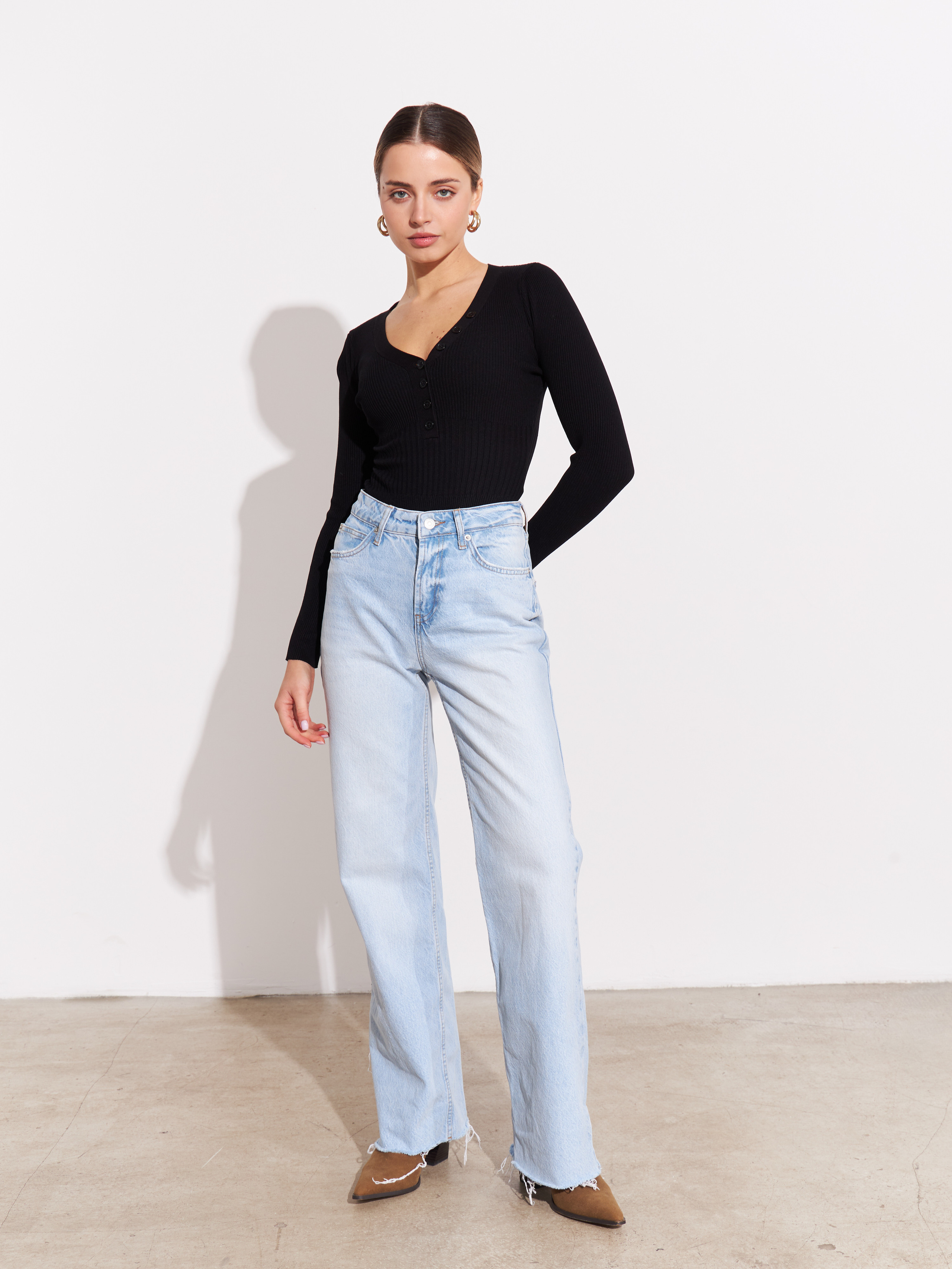 Harizmic feb'23. Fashion фотограф в Москве Алиса Деко