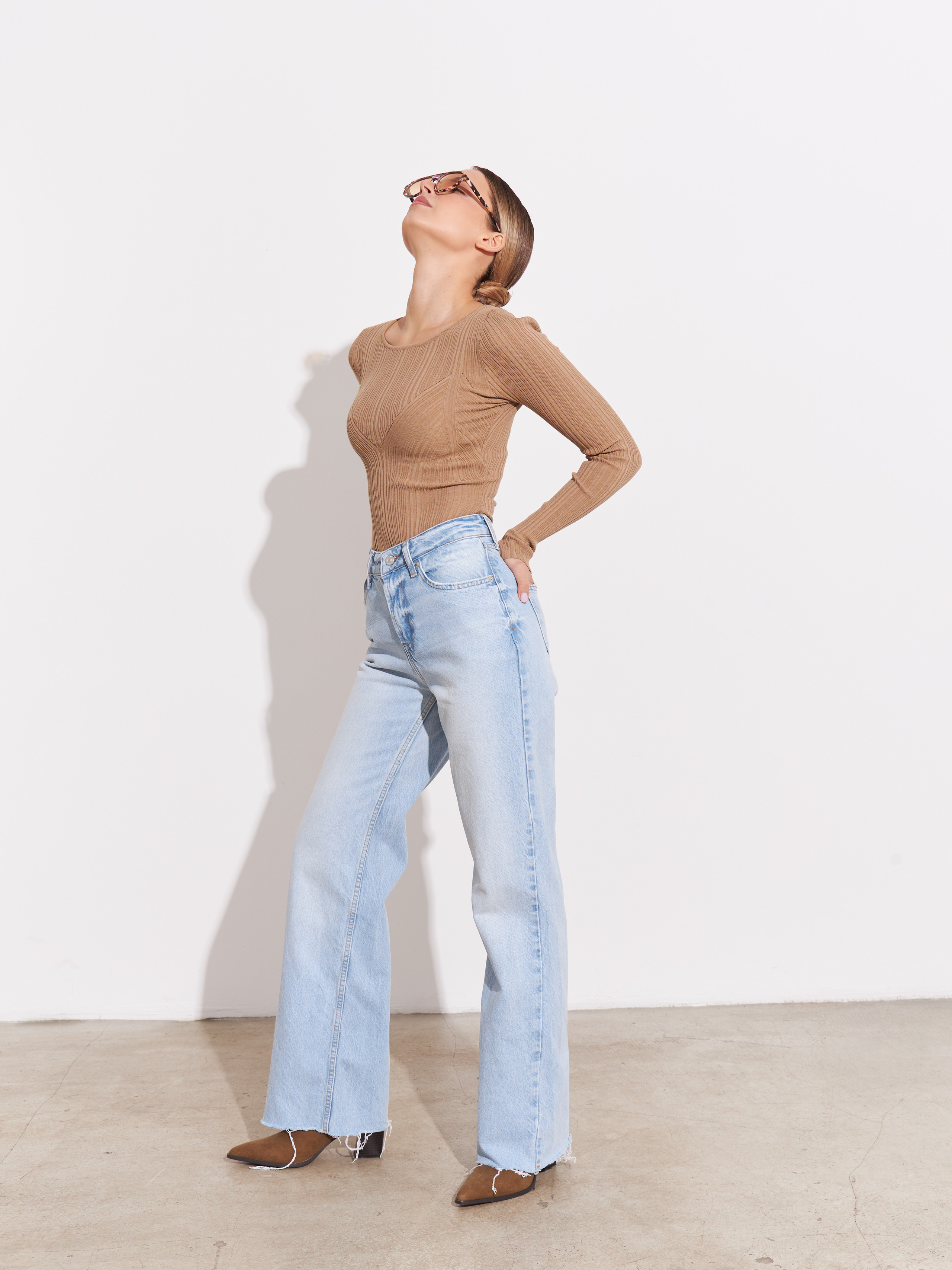 Harizmic feb'23. Fashion фотограф в Москве Алиса Деко