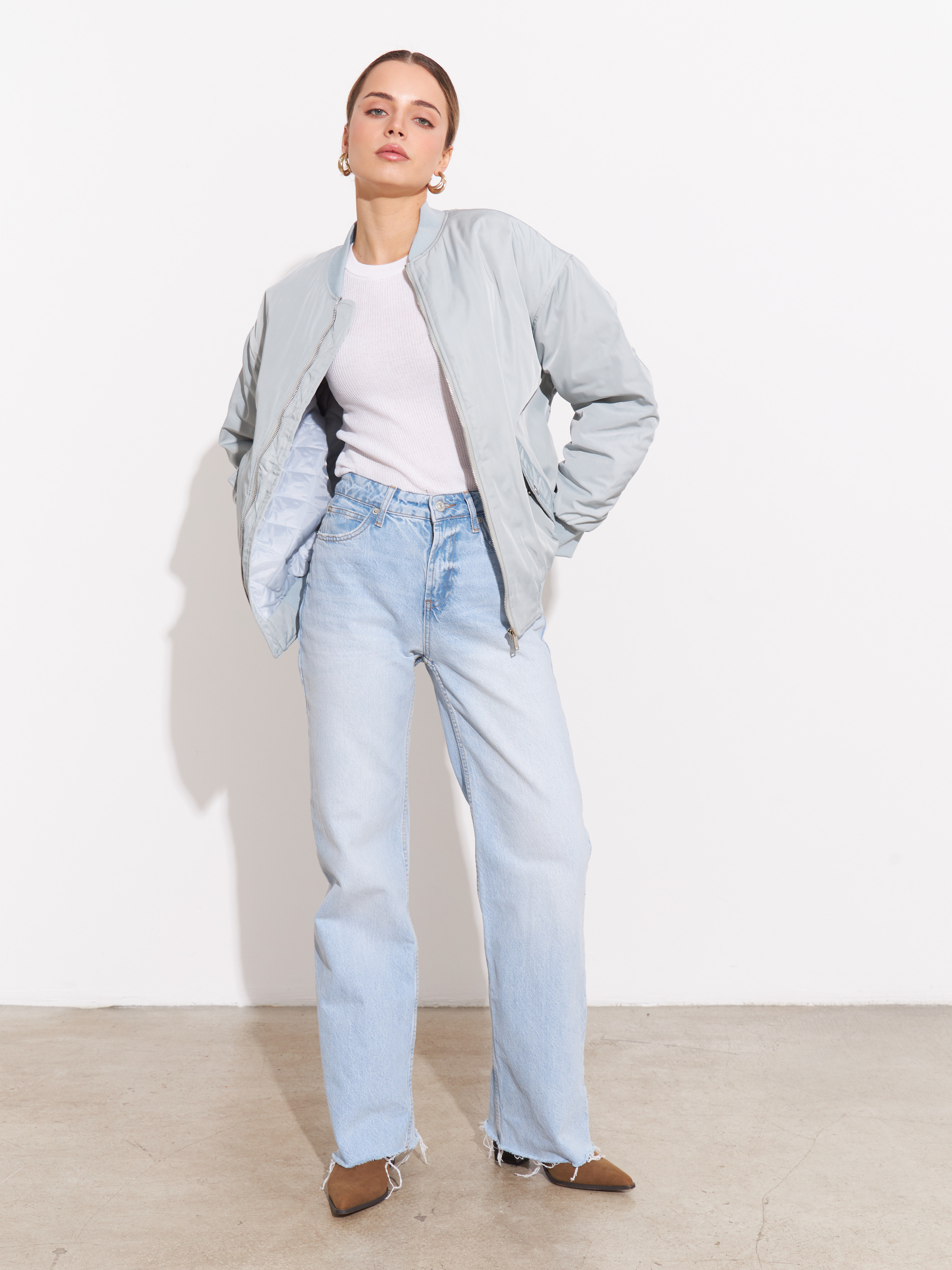 Harizmic feb'23. Fashion фотограф в Москве Алиса Деко