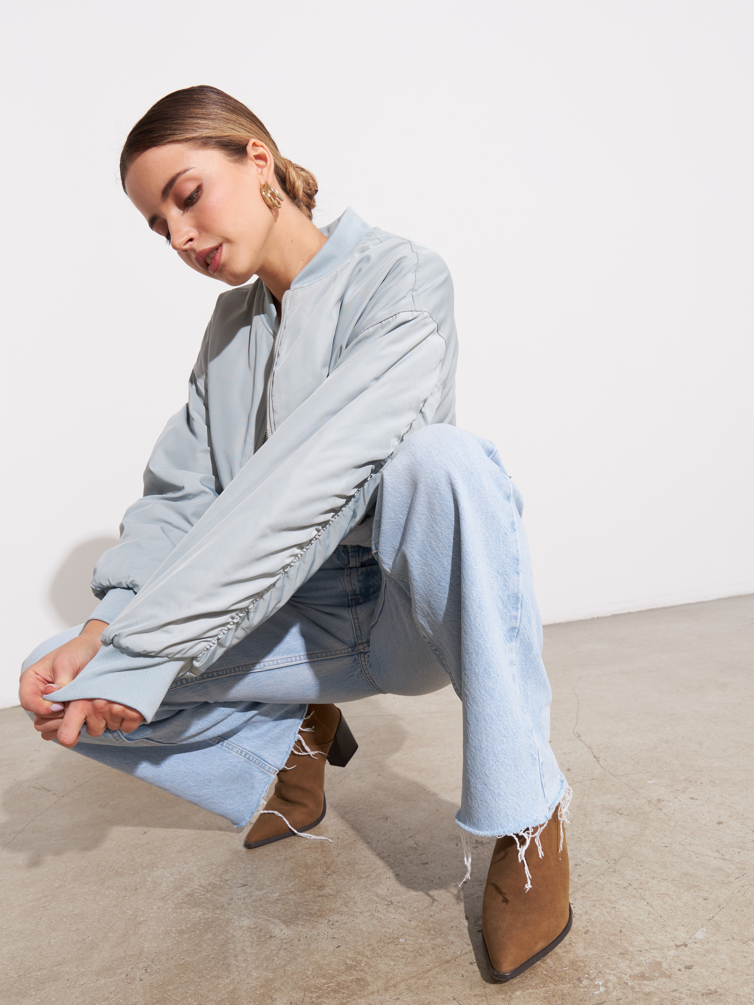 Harizmic feb'23. Fashion фотограф в Москве Алиса Деко