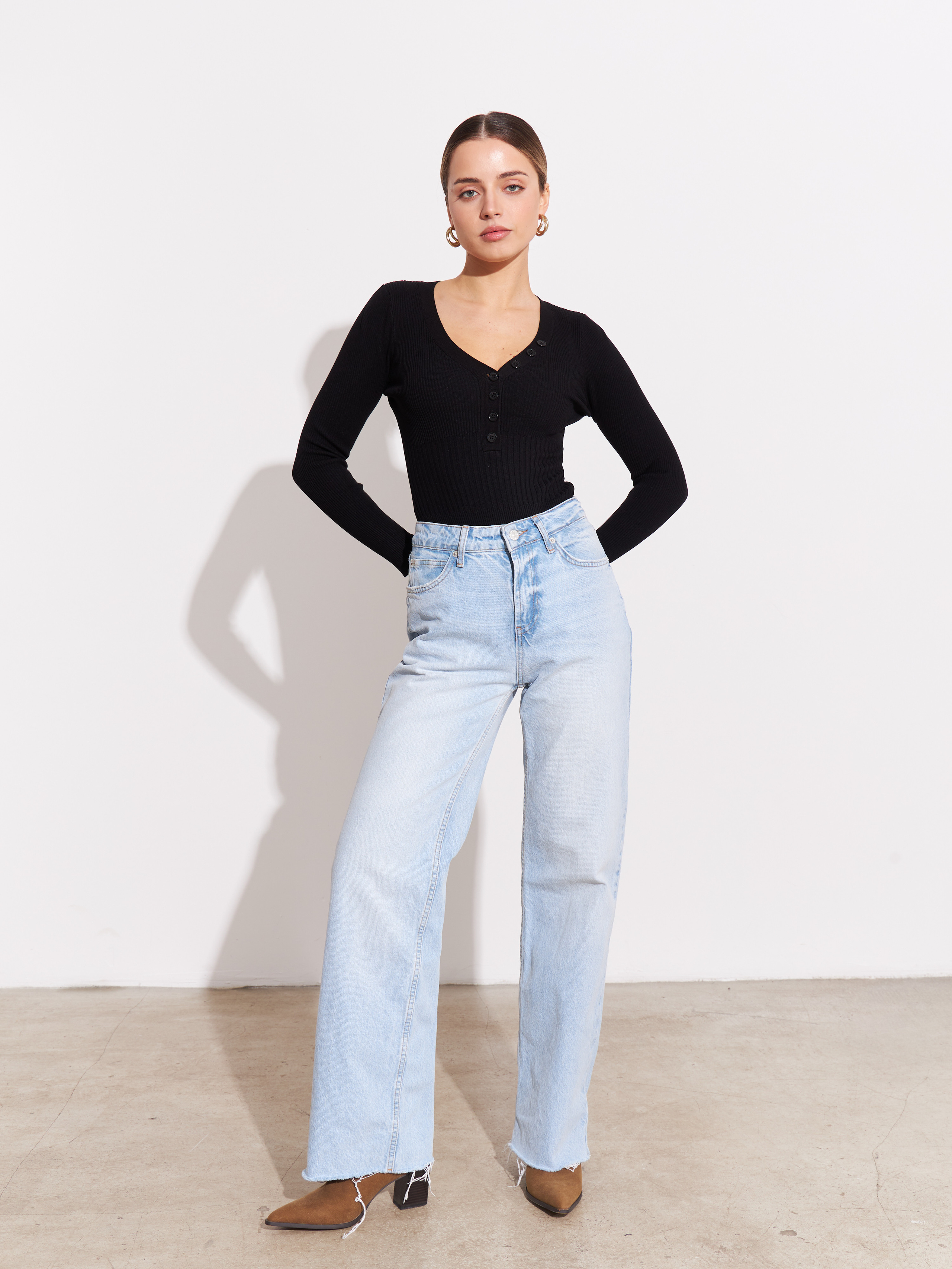 Harizmic feb'23. Fashion фотограф в Москве Алиса Деко