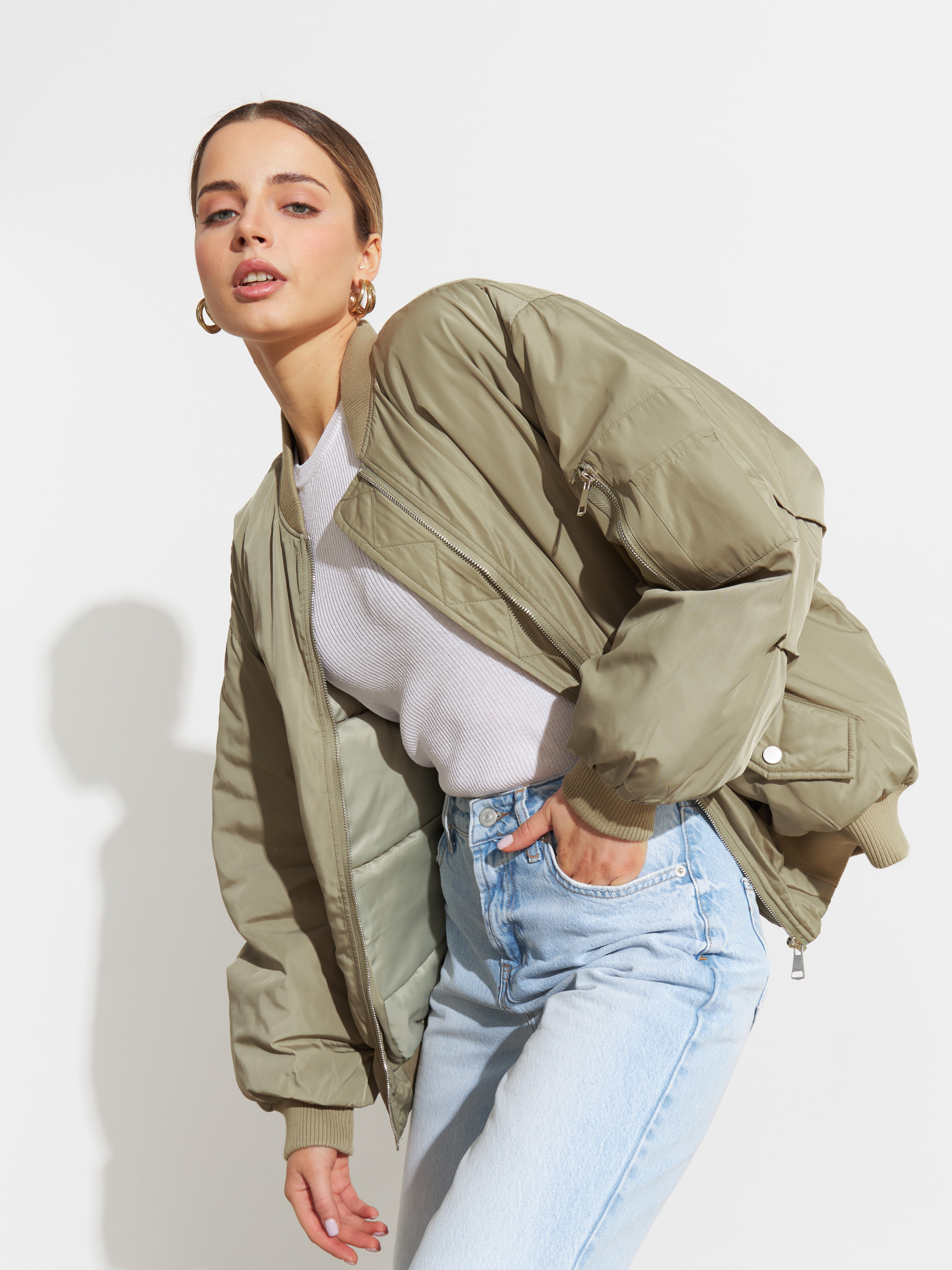 Harizmic feb'23. Fashion фотограф в Москве Алиса Деко