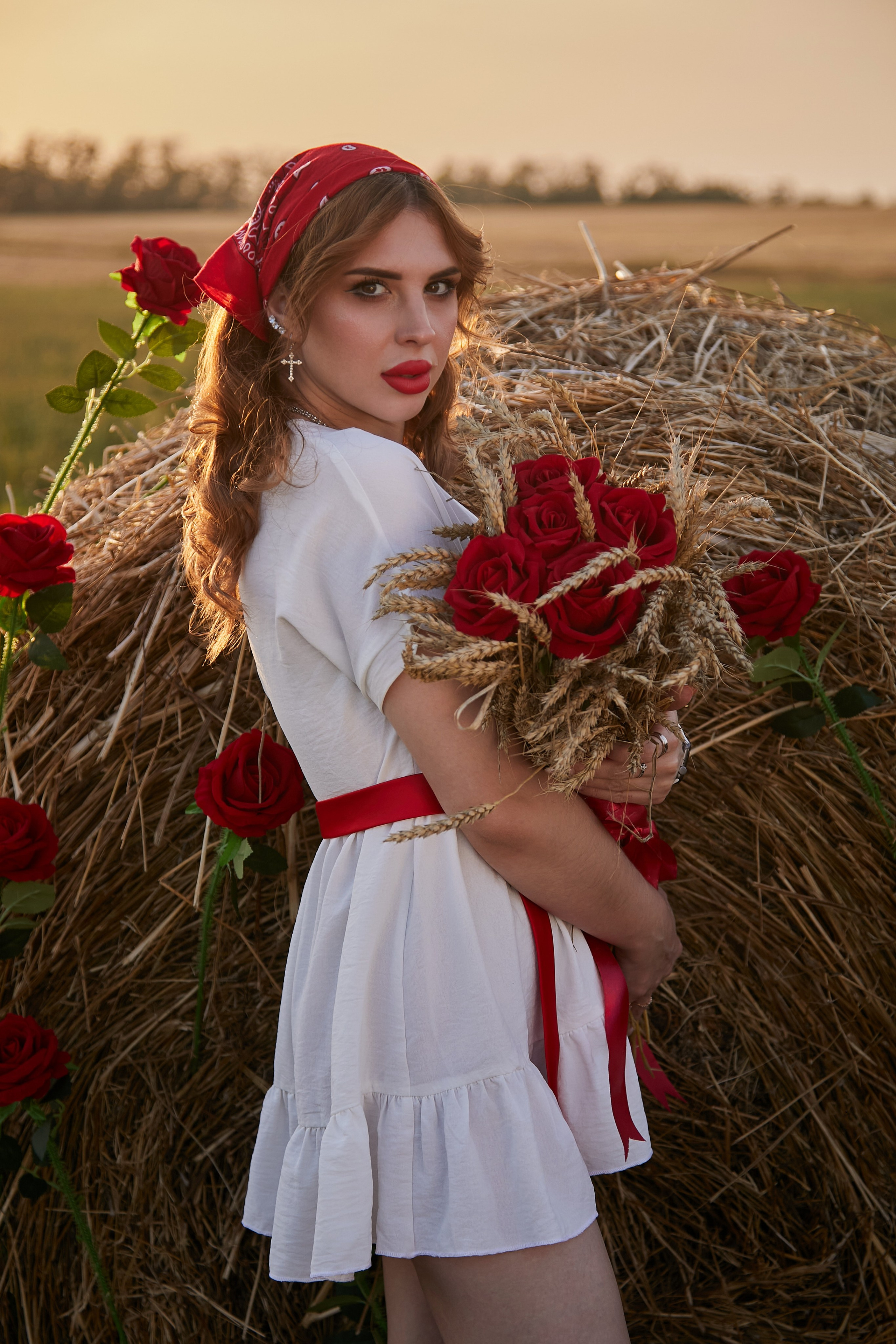 «Розы в соломе». Свадебный и креативный фотограф в ЮФО и МСК
