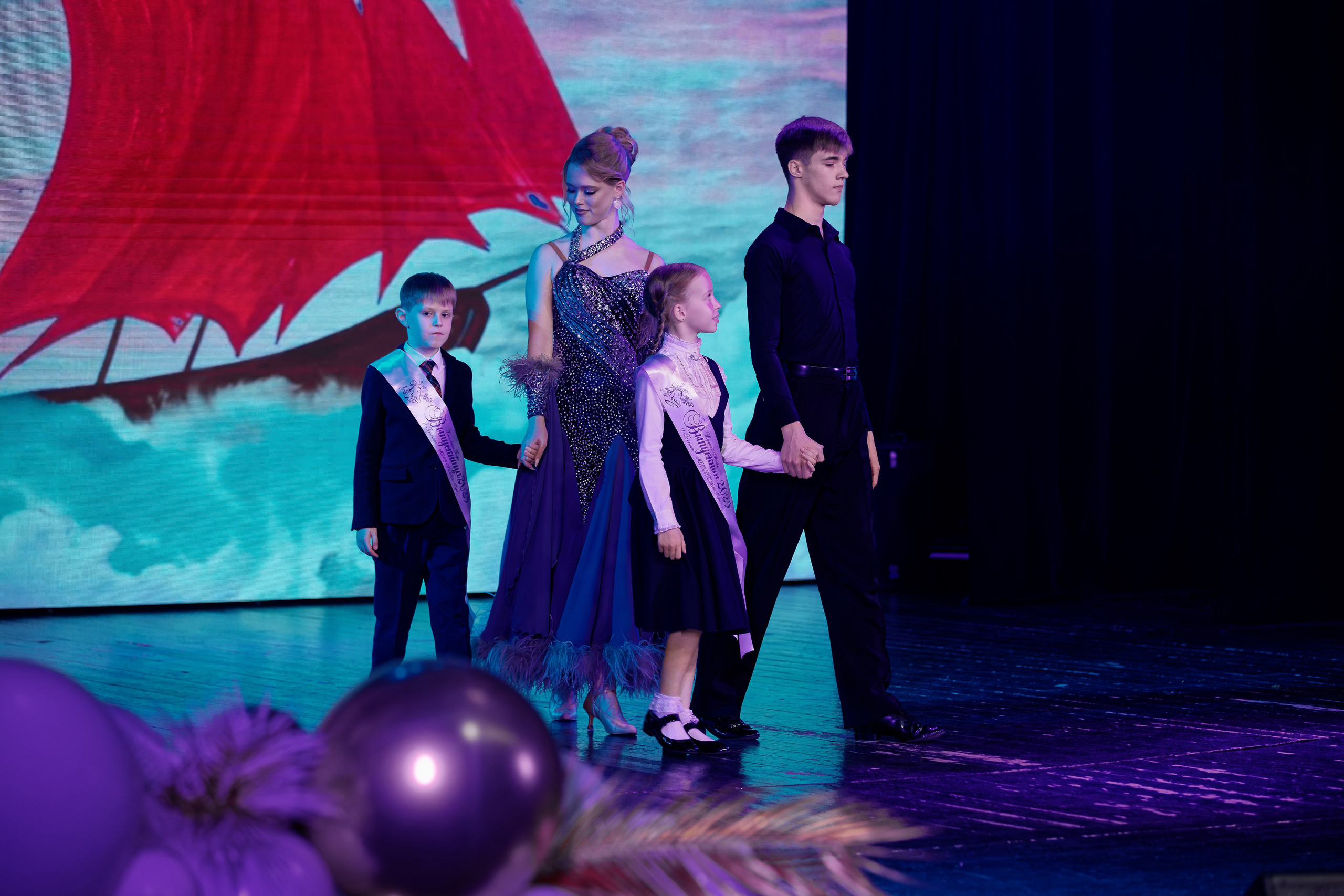 Выпускной школы 56 11Б. Семейный фотограф — Макс Белогрудов