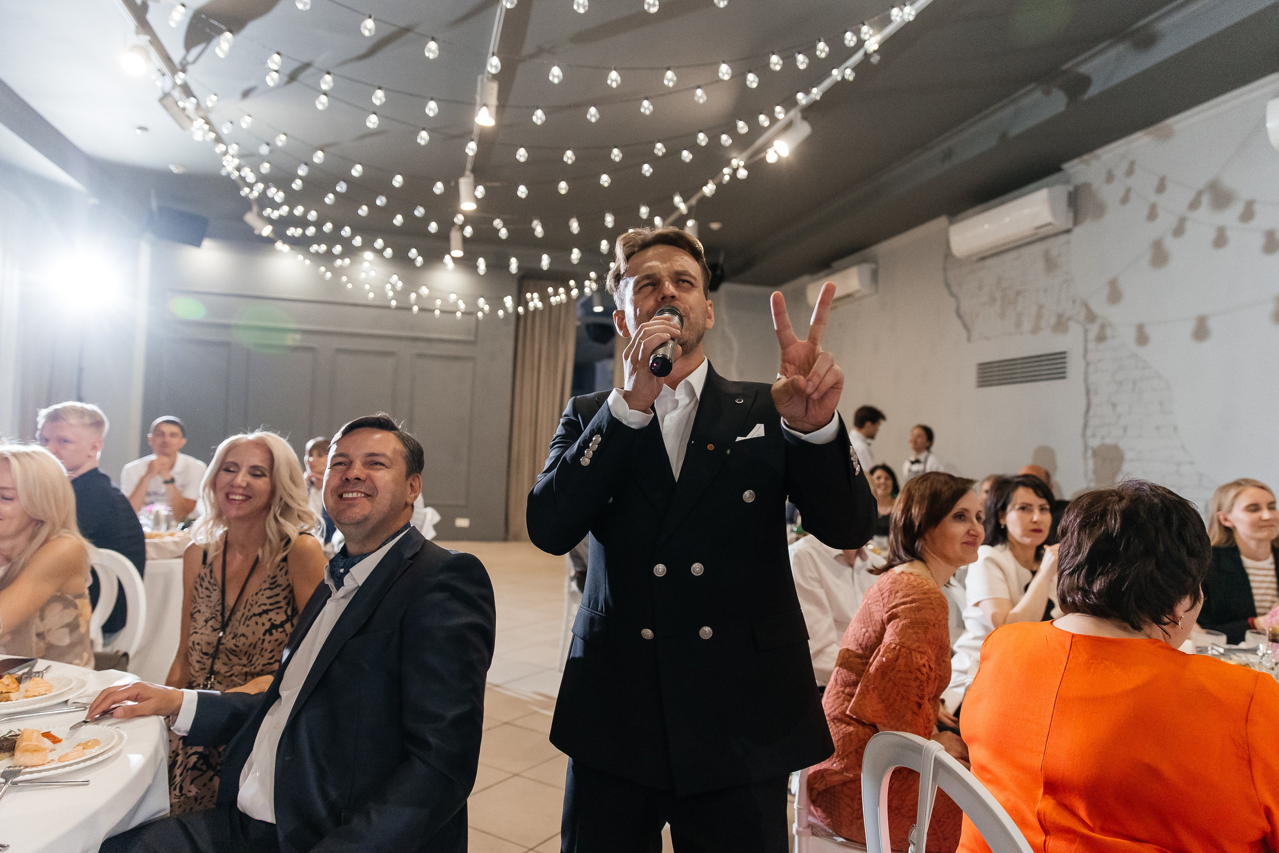 2023-06-23 Выпускной МБОУ СОШ № 10. Фотограф в Красноярске