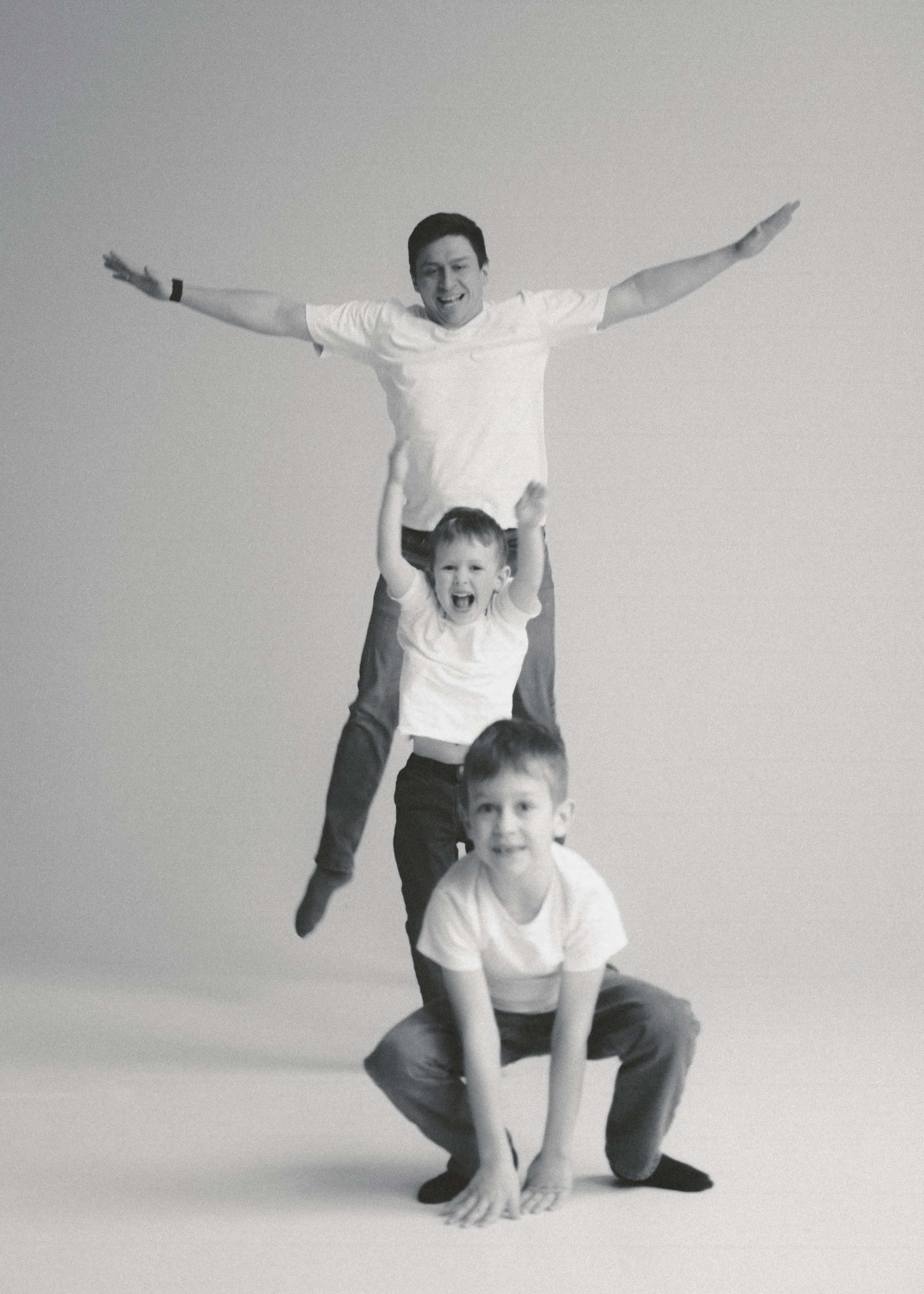 Дима, Катя и Миша с Сашей. Александра Крашевская. Портретный фотограф в Москве и Санкт-Петербурге