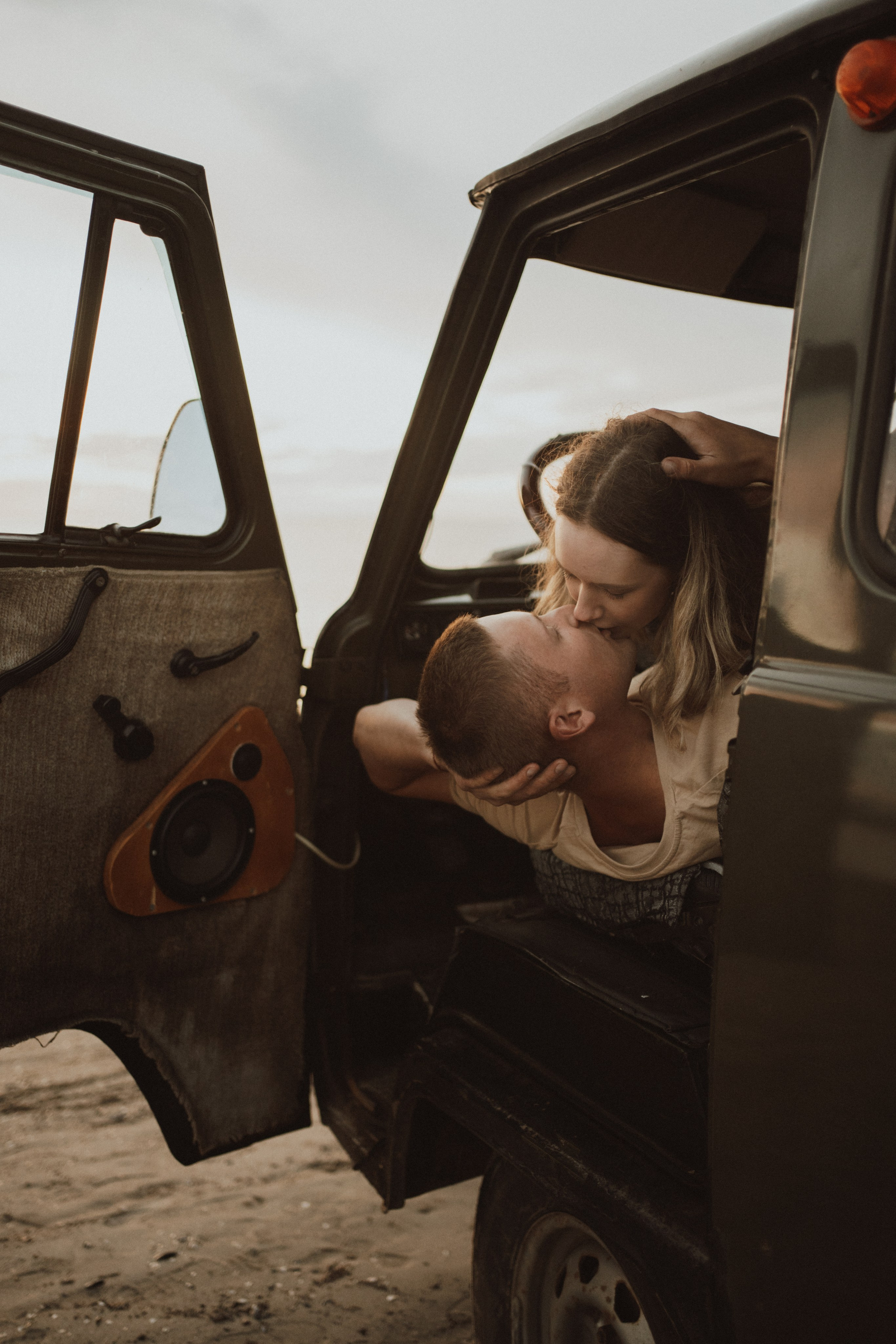 [… Sasha, Tosha and UAZ]. Фотограф в Архангельске
