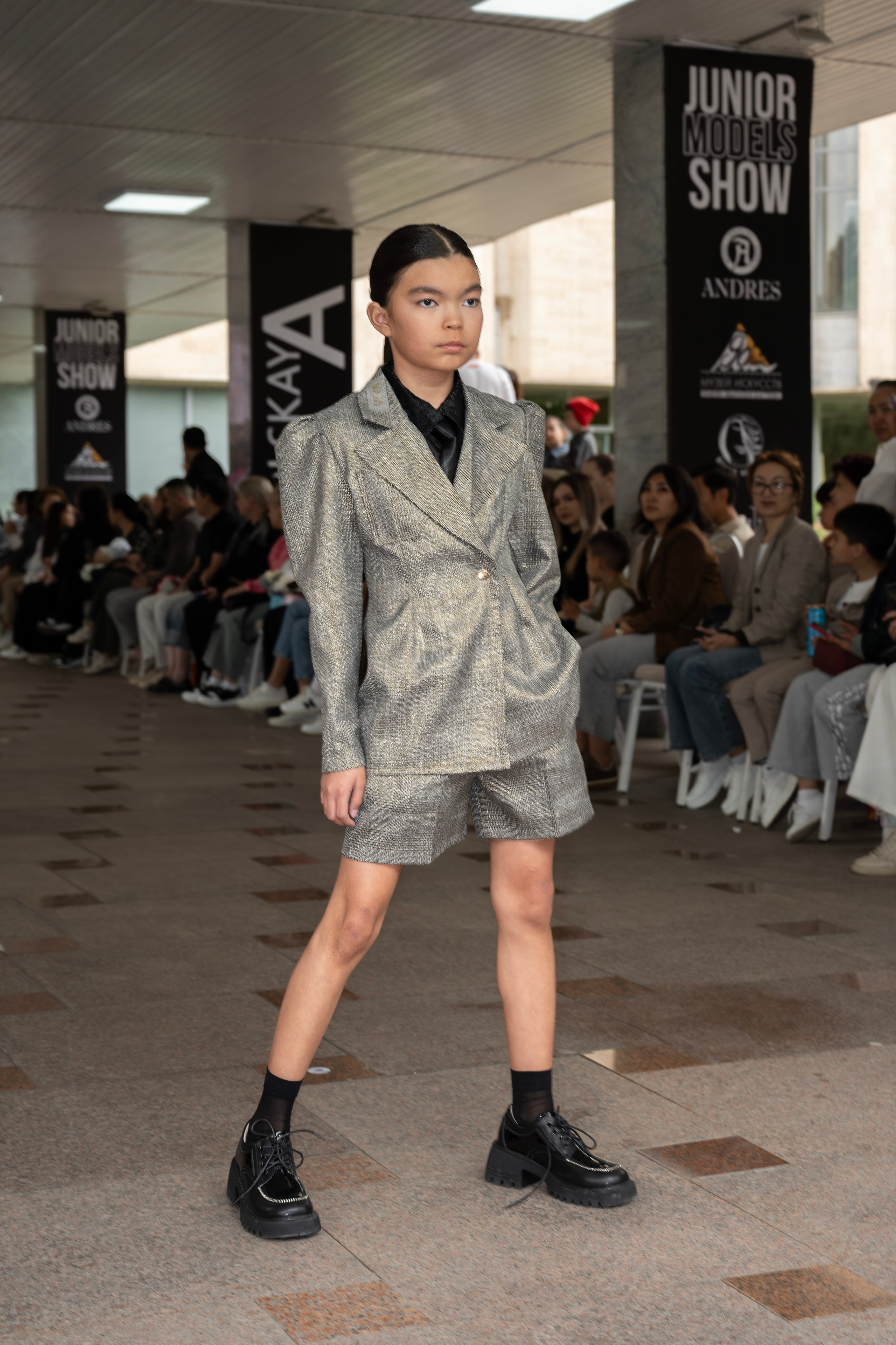 Фотосъемка мероприятия  Junior Fashion week. Фотограф в Алматы Егор Поленов