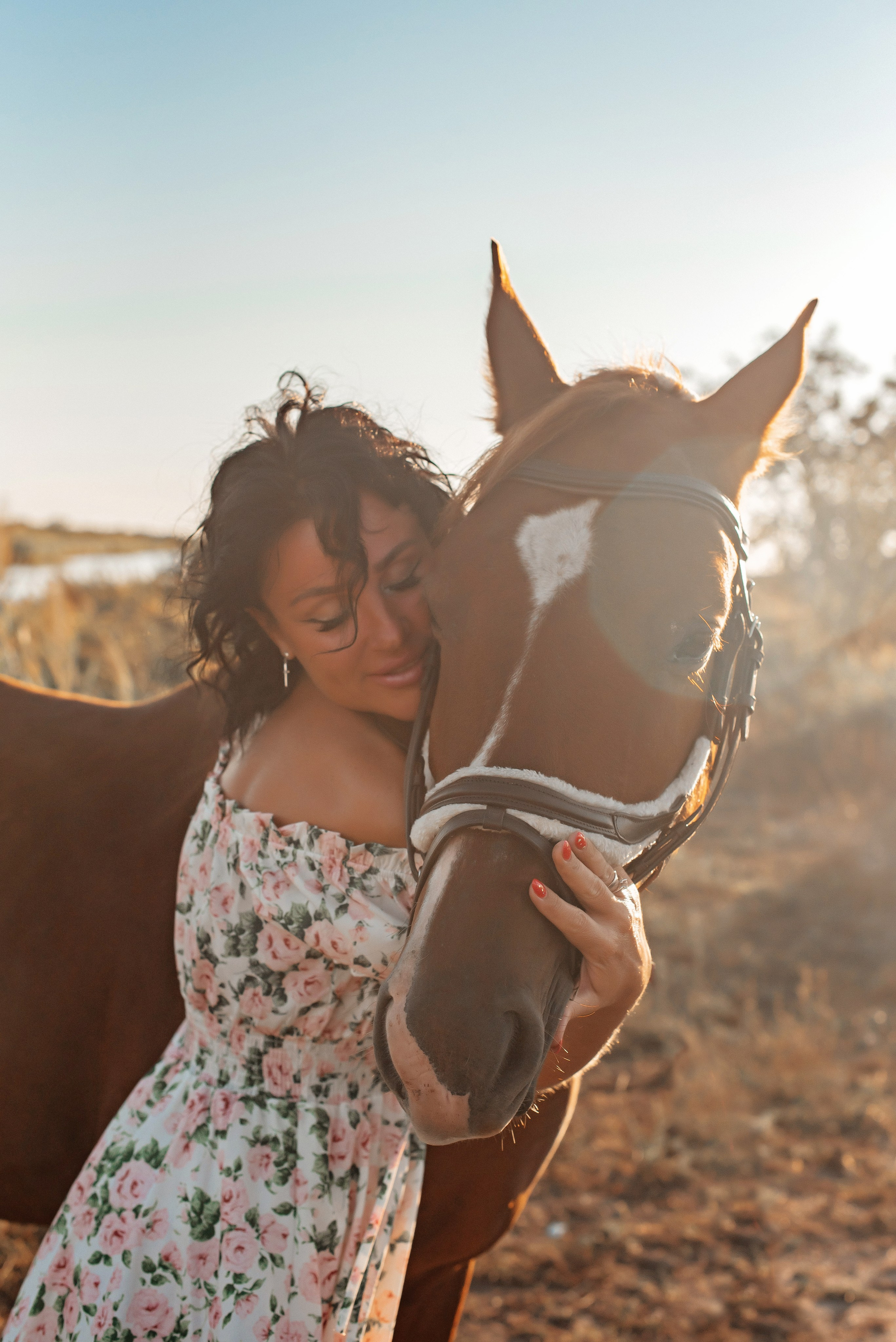 Жанна и лошадь. Детский и семейный фотограф выпускной альбом Приморско-Ахтарск