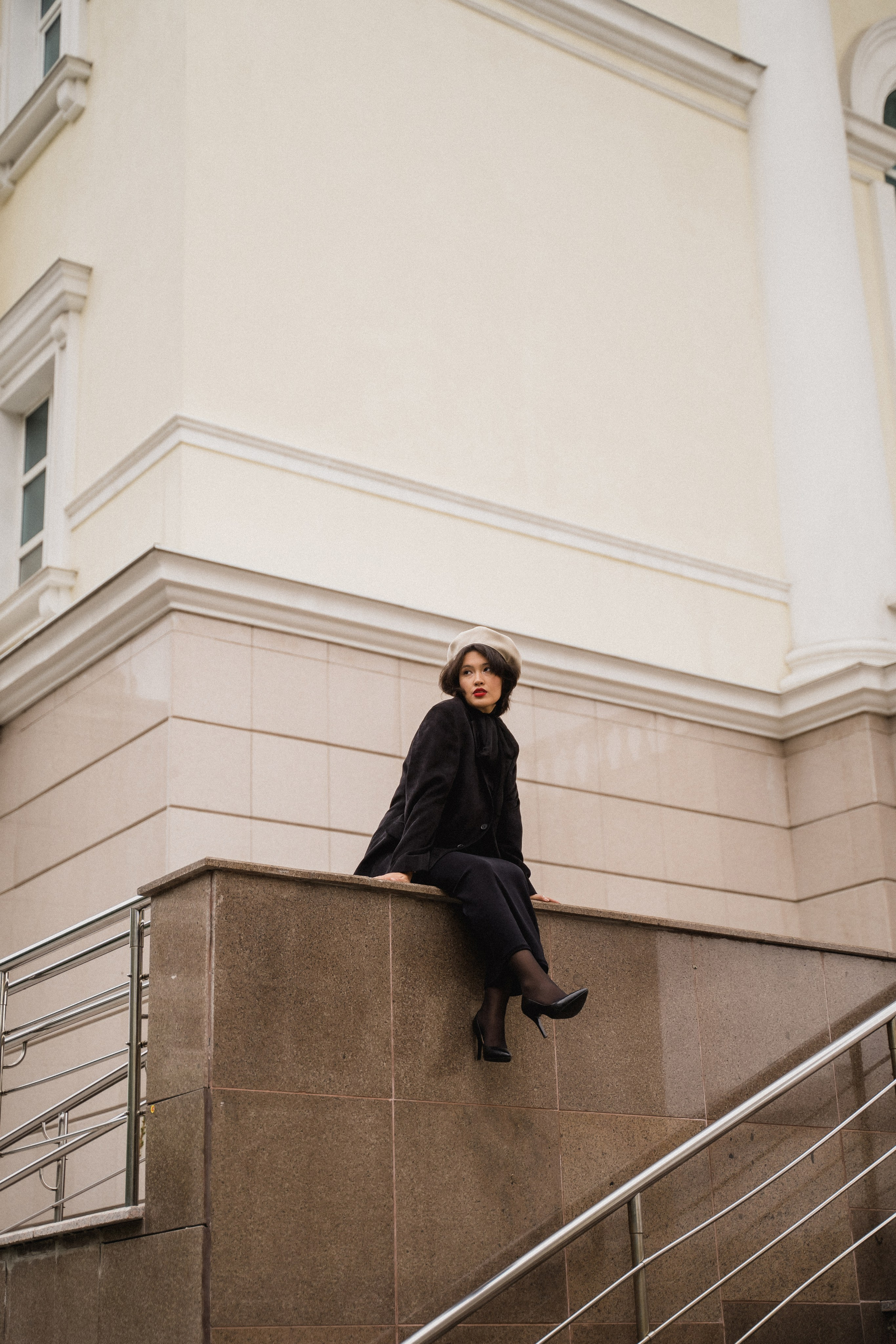 В городе Т. Истории