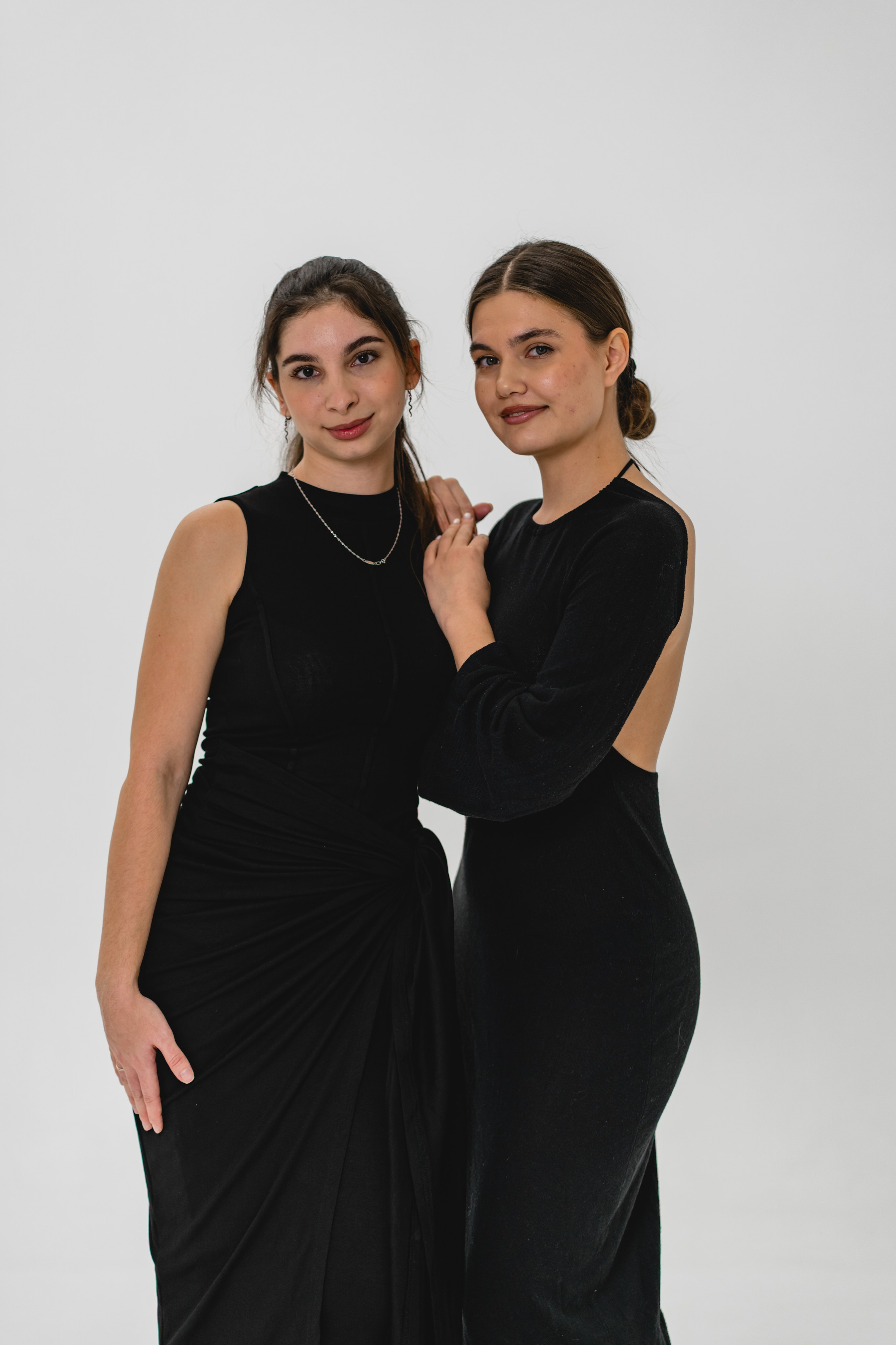 Студийная групповая фотосессия. Свадебный и индивидуальный фотограф Аля Мамакова