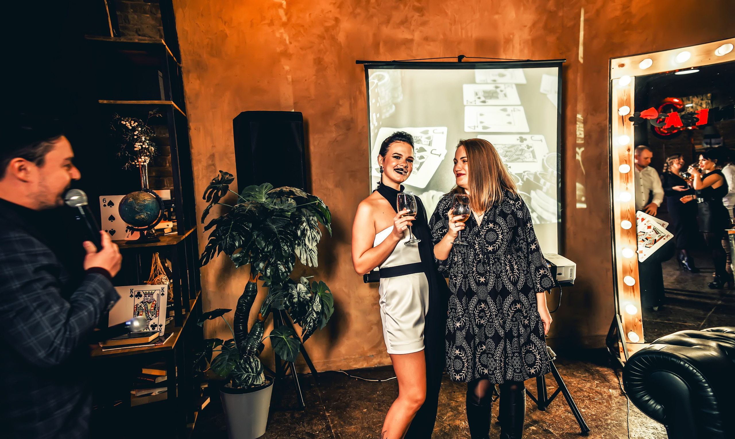 Тематическая вечеринка на юбилей 35 лет. Свадебный, семейный, детский, контент фотограф в Омске Максим Ильин