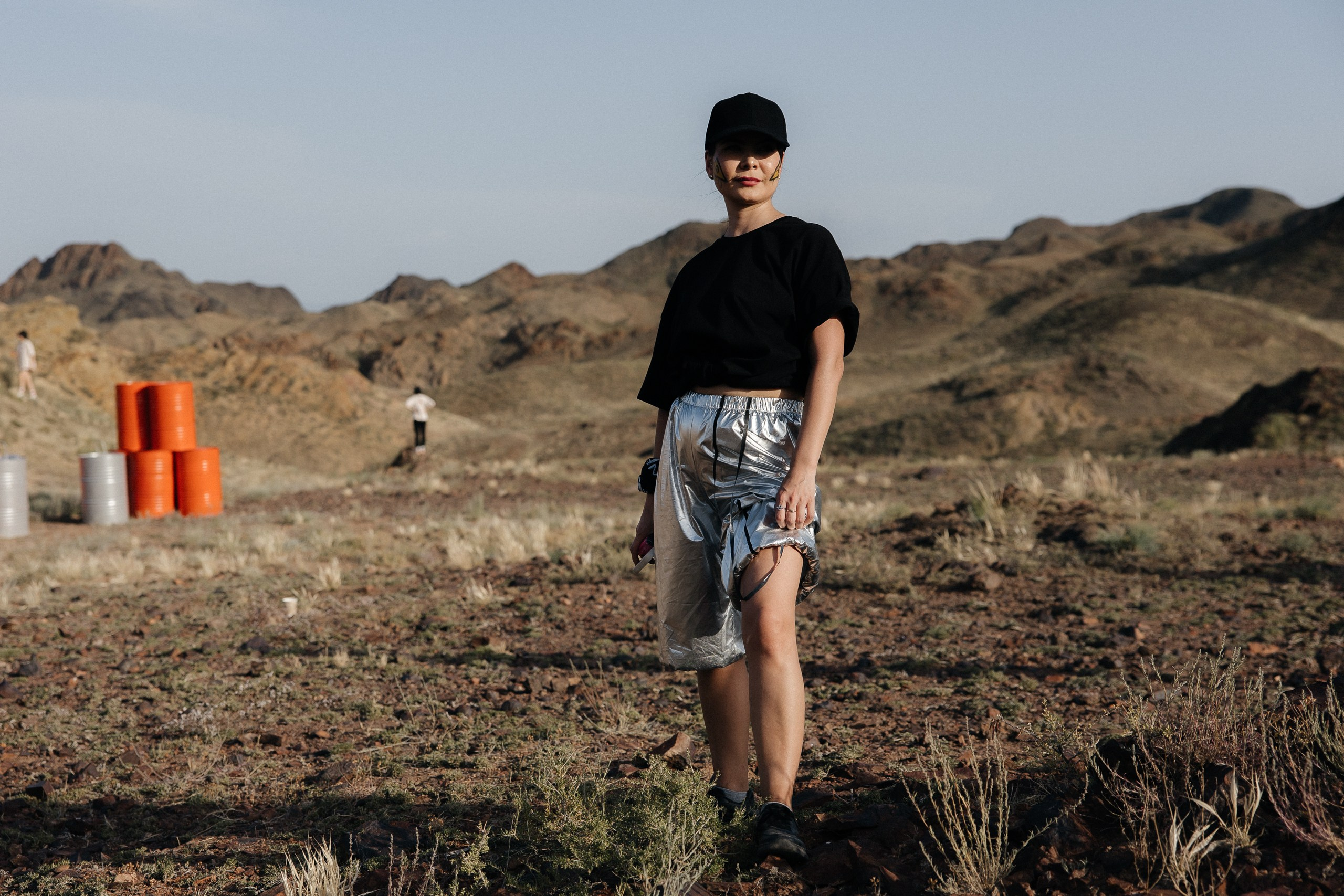 Здравствуйте! Я свадебный фотограф из Ульяновска, работаю в том числе по всей России и с выездом за границу. Снимаю свадьбы, lovestory, корпоративы, светский репортаж. Провожу обучение по фотографии, мастер-классы и воркшопы для других фотографов.