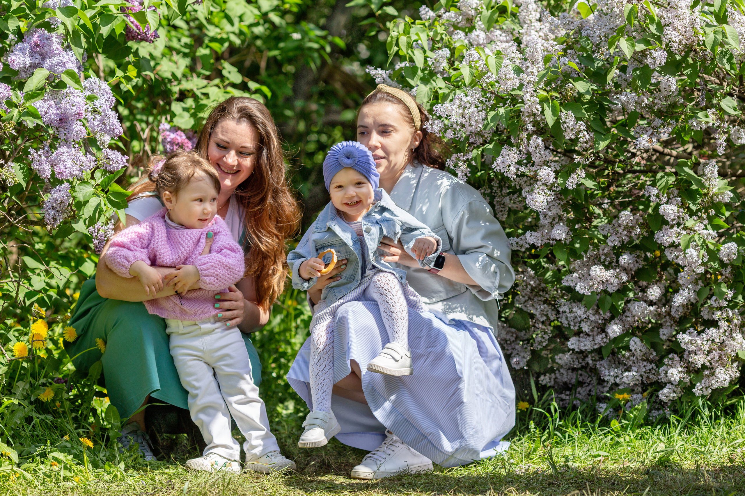 Олеся и Маша в Сиреневом саду. Актерское и модельное портфолио. Фотограф в Москве Екатерина Коломеец