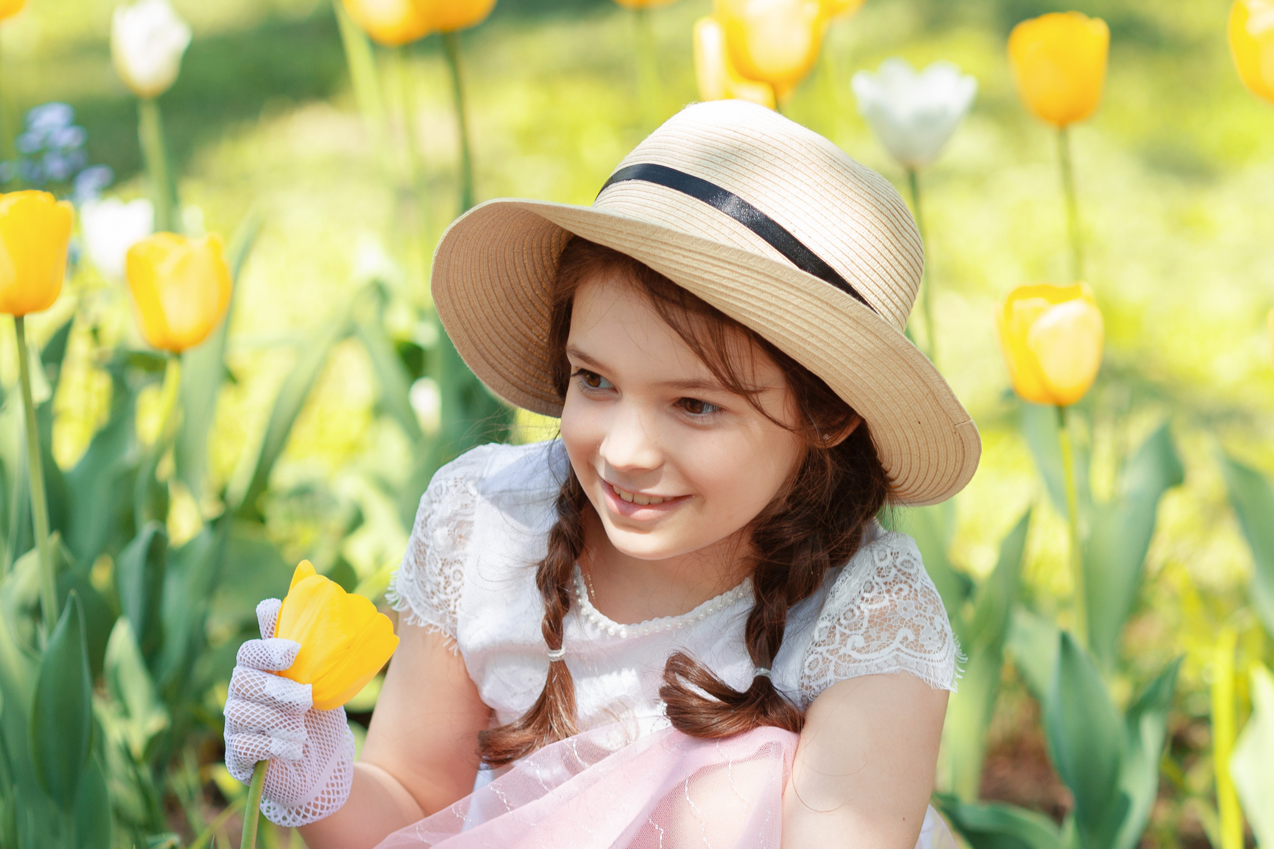 Варя в цветущем саду. Актерское и модельное портфолио. Фотограф в Москве Екатерина Коломеец