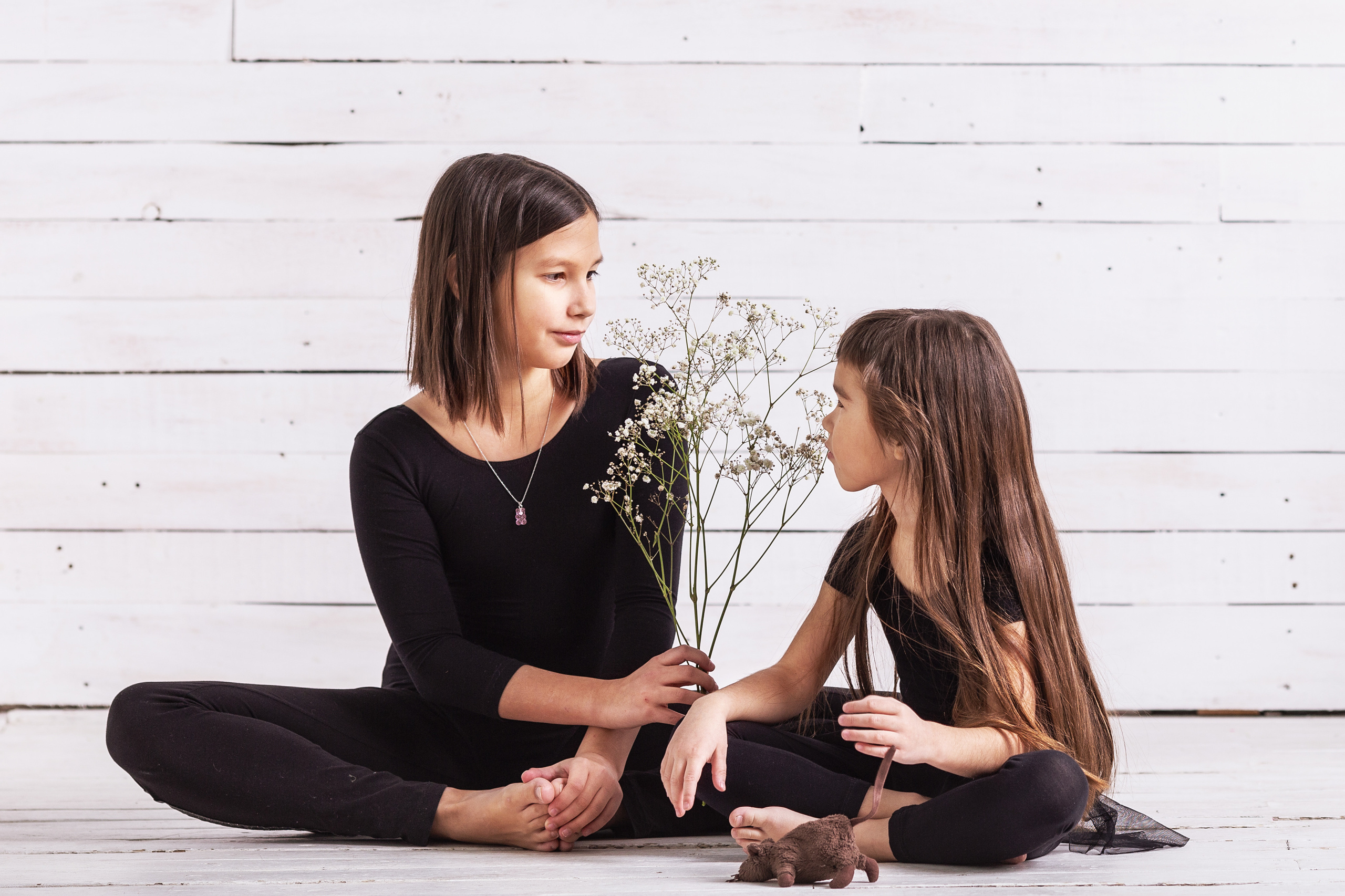 Весенняя фотосессия двух сестер. Актерское и модельное портфолио. Фотограф в Москве Екатерина Коломеец